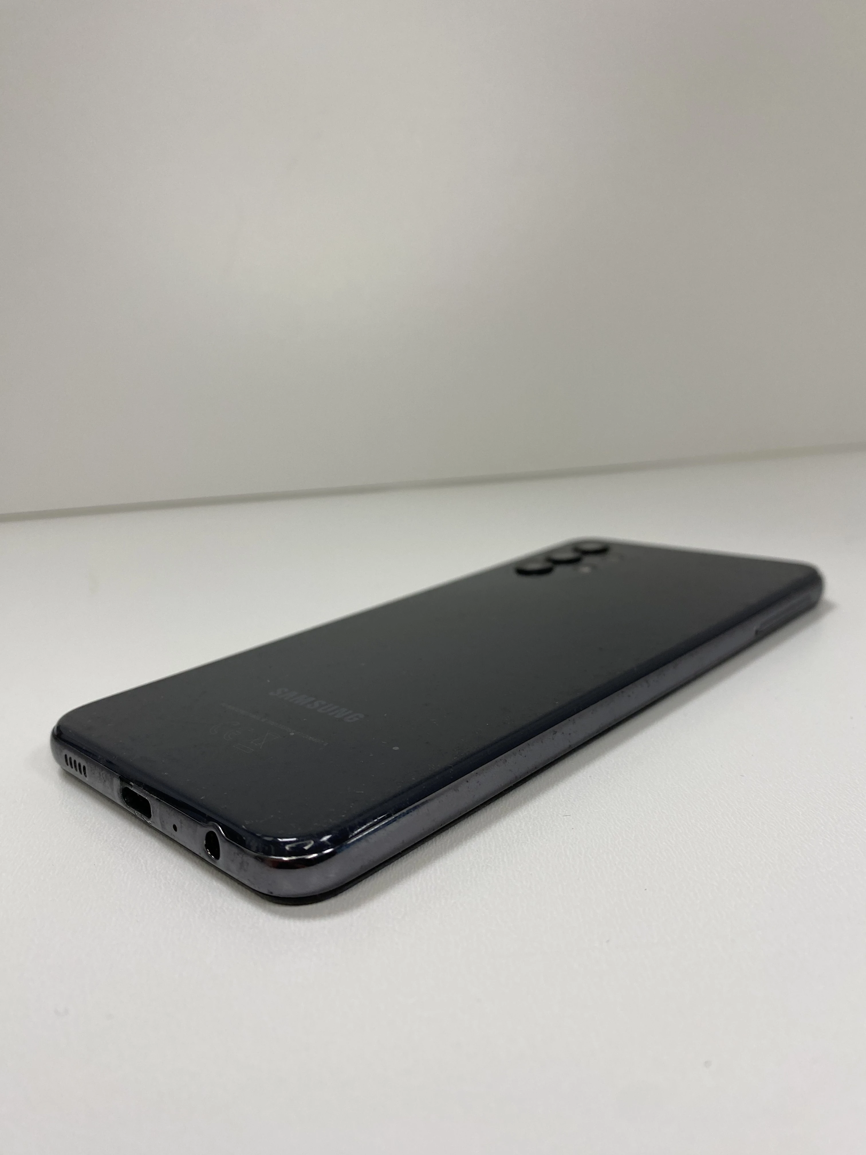 samsung-galaxy-a32-5g-464-gb-przekatna-ekranu-640