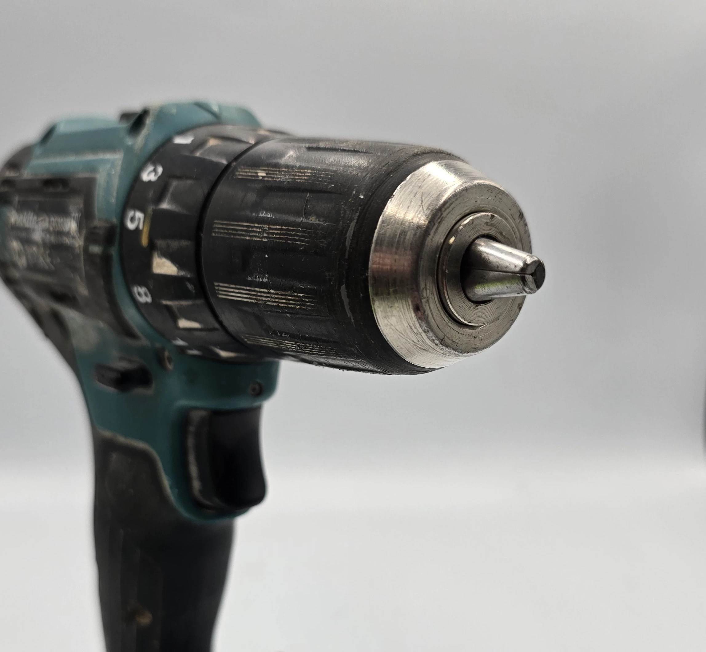 wkretarka-makita-df333d-2ah-aku-napiecie-v-128551-4