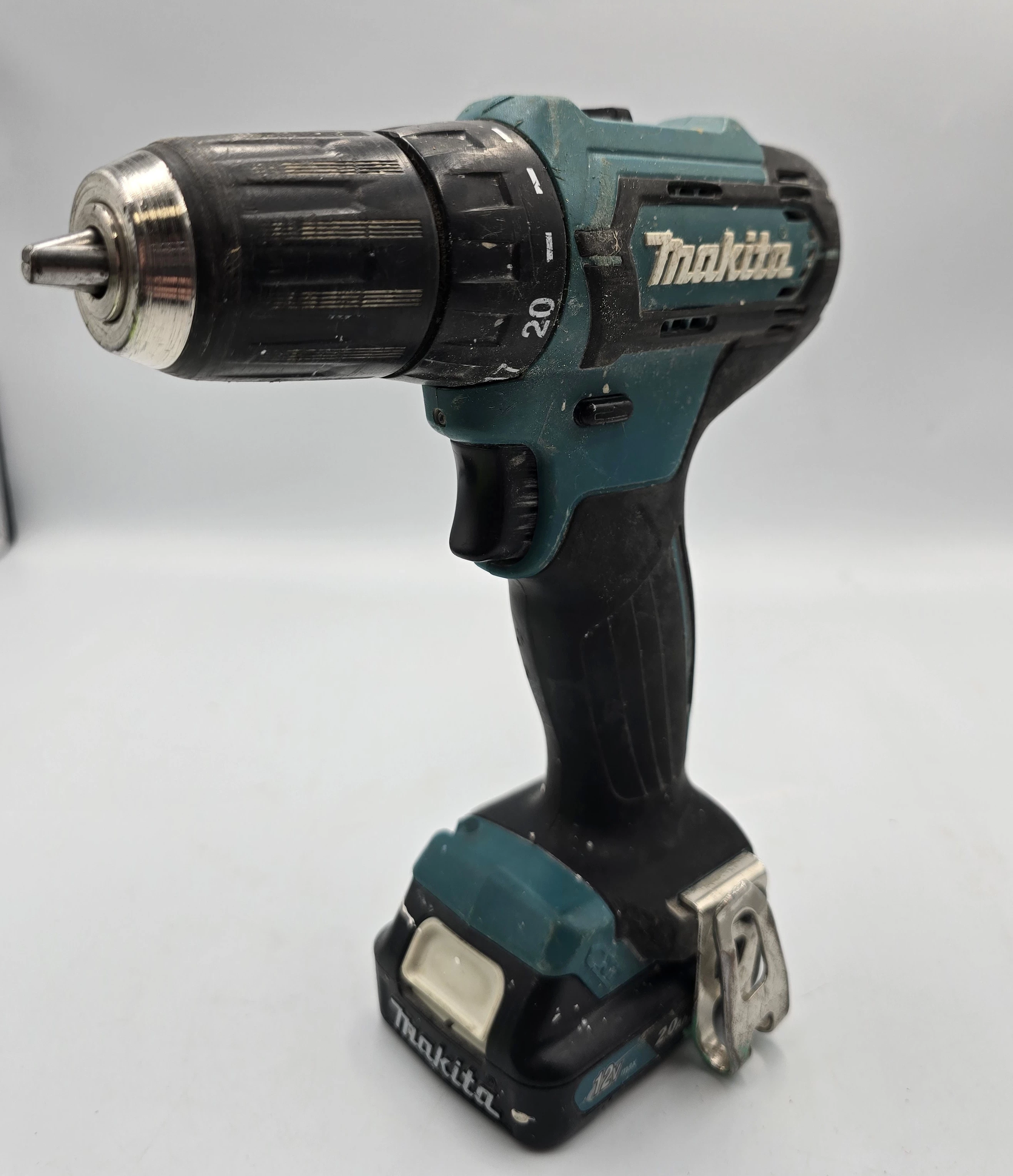 wkretarka-makita-df333d-2ah-aku-rodzaj-silnika-204657-221321