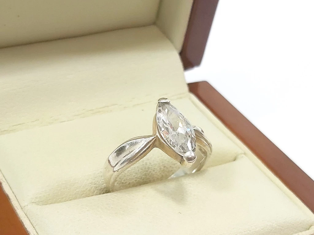 srebrny-pierscionek-proby-925-rozmiar-13-mickiewicza-1-nidzica