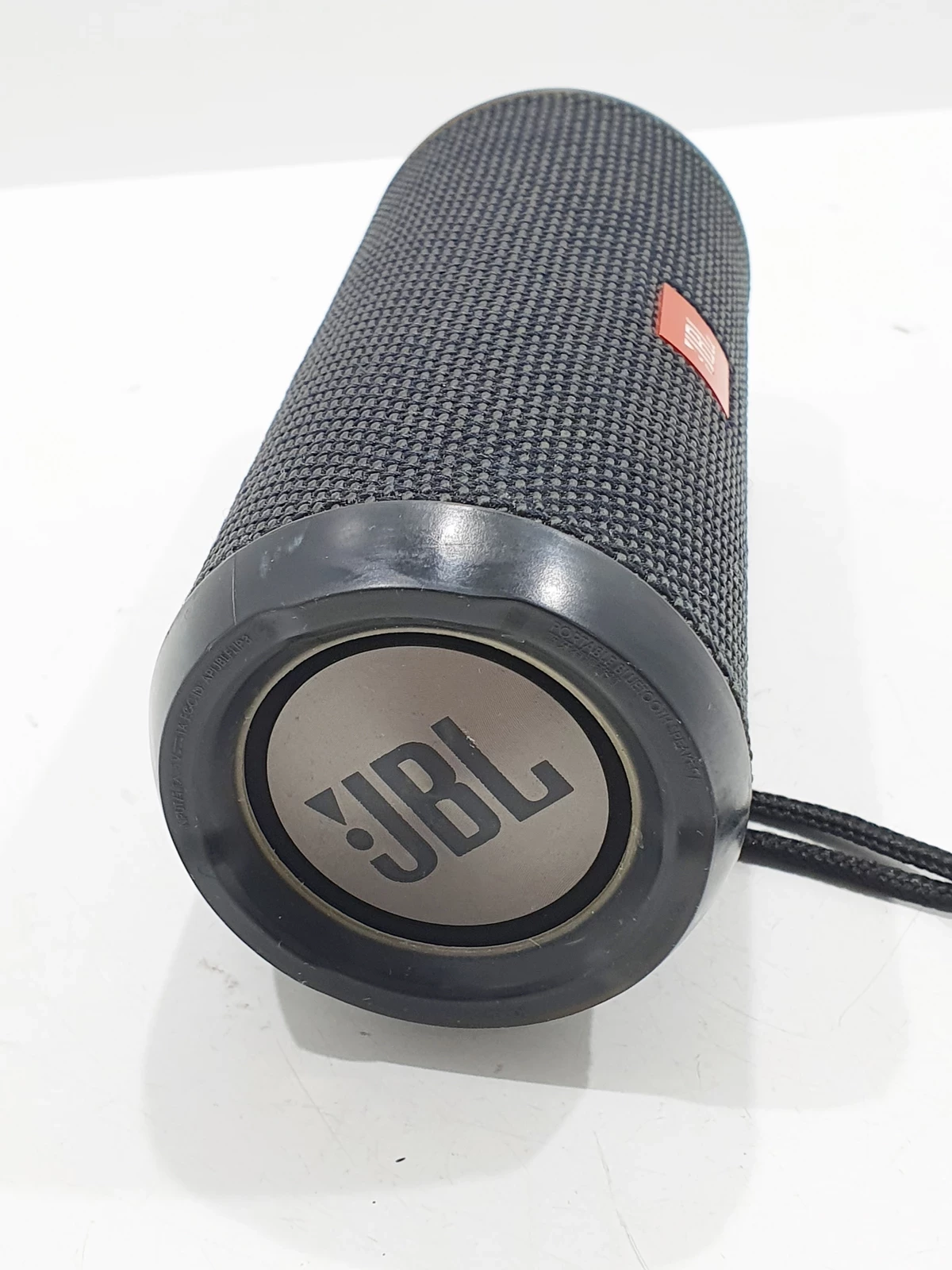 glosnik-jbl-flip-3-moc-1600