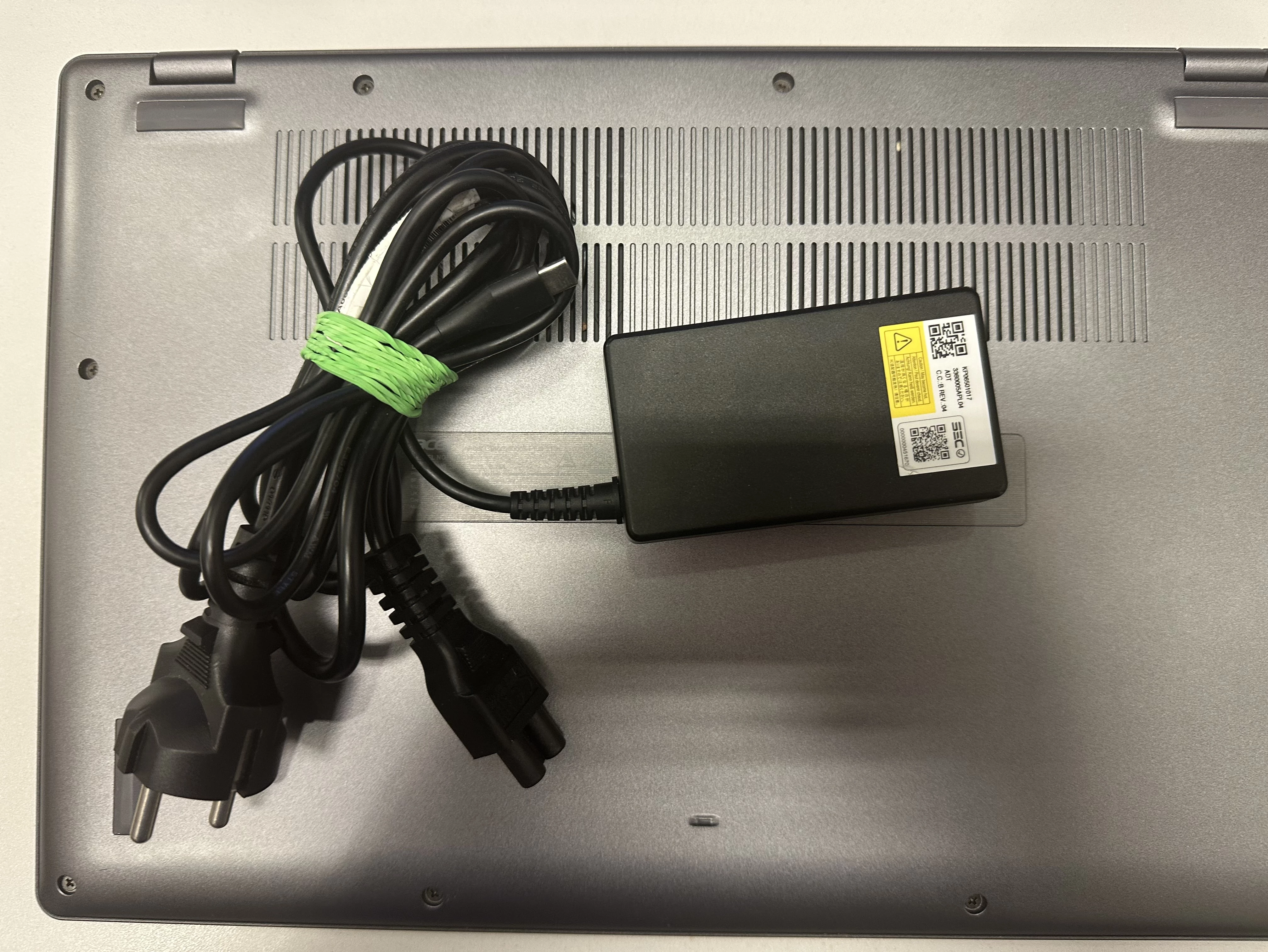 laptop-acer-chromebook-plus-515-model-n23c10-kod-producenta-nxknuep008