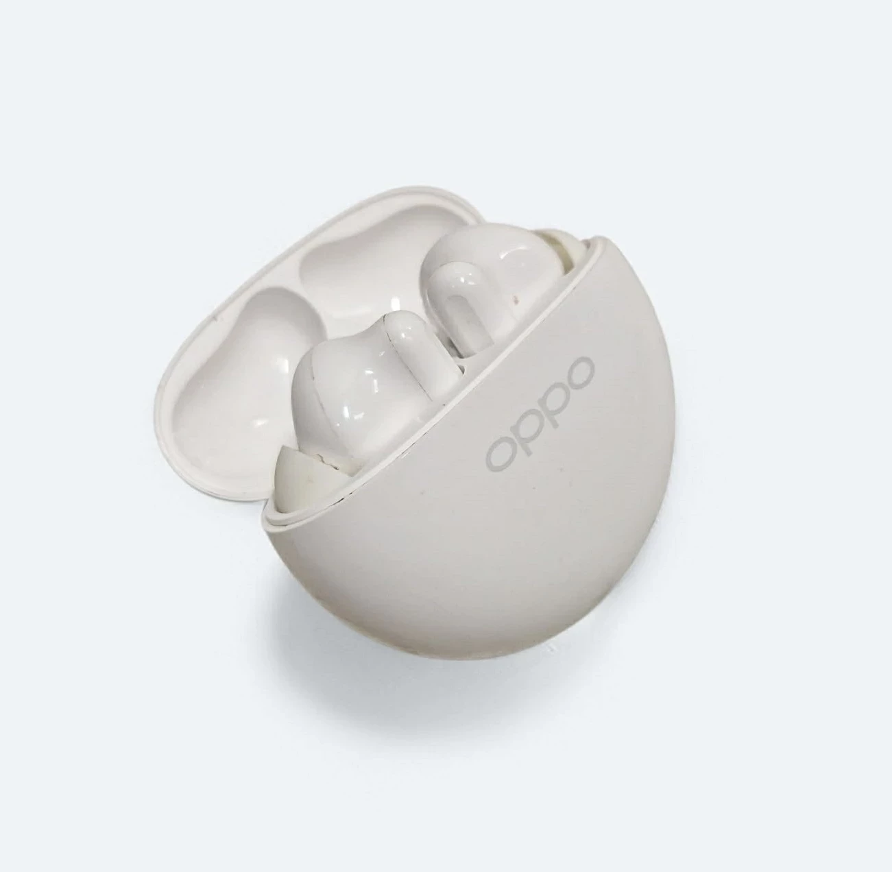 sluchawki-bt-oppo-enco-buds2-kolor-dominujacy-129357-2