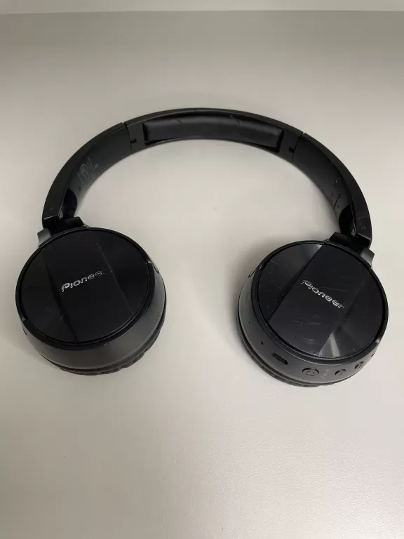 sluchawki-pioneer-se-mj553bt-k-nauszne-bezprzewodowe-stan-11323-2