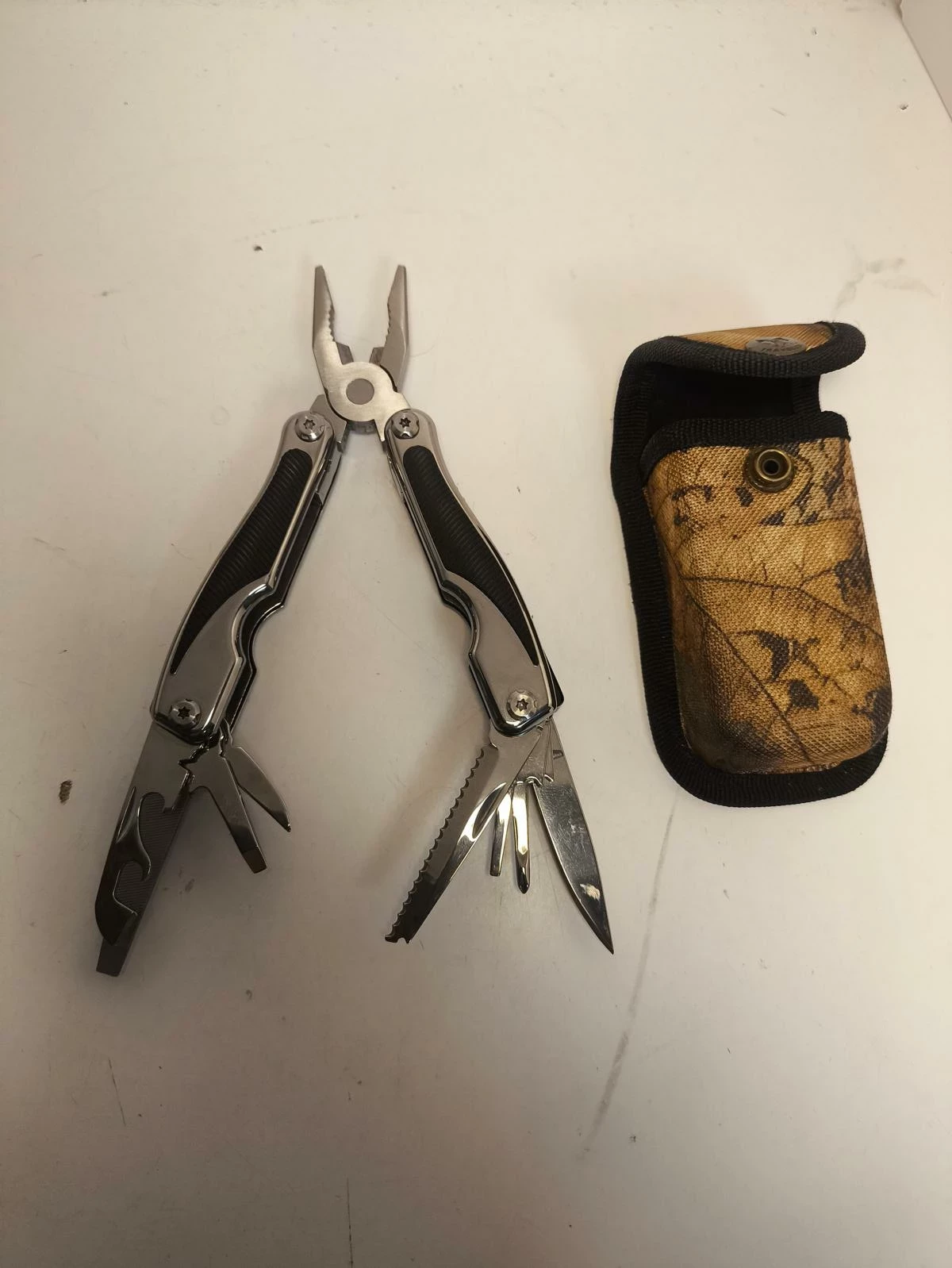 zestaw-narzedzi-multitool-suwmiarka-lupa-ean-gtin-5906775159149