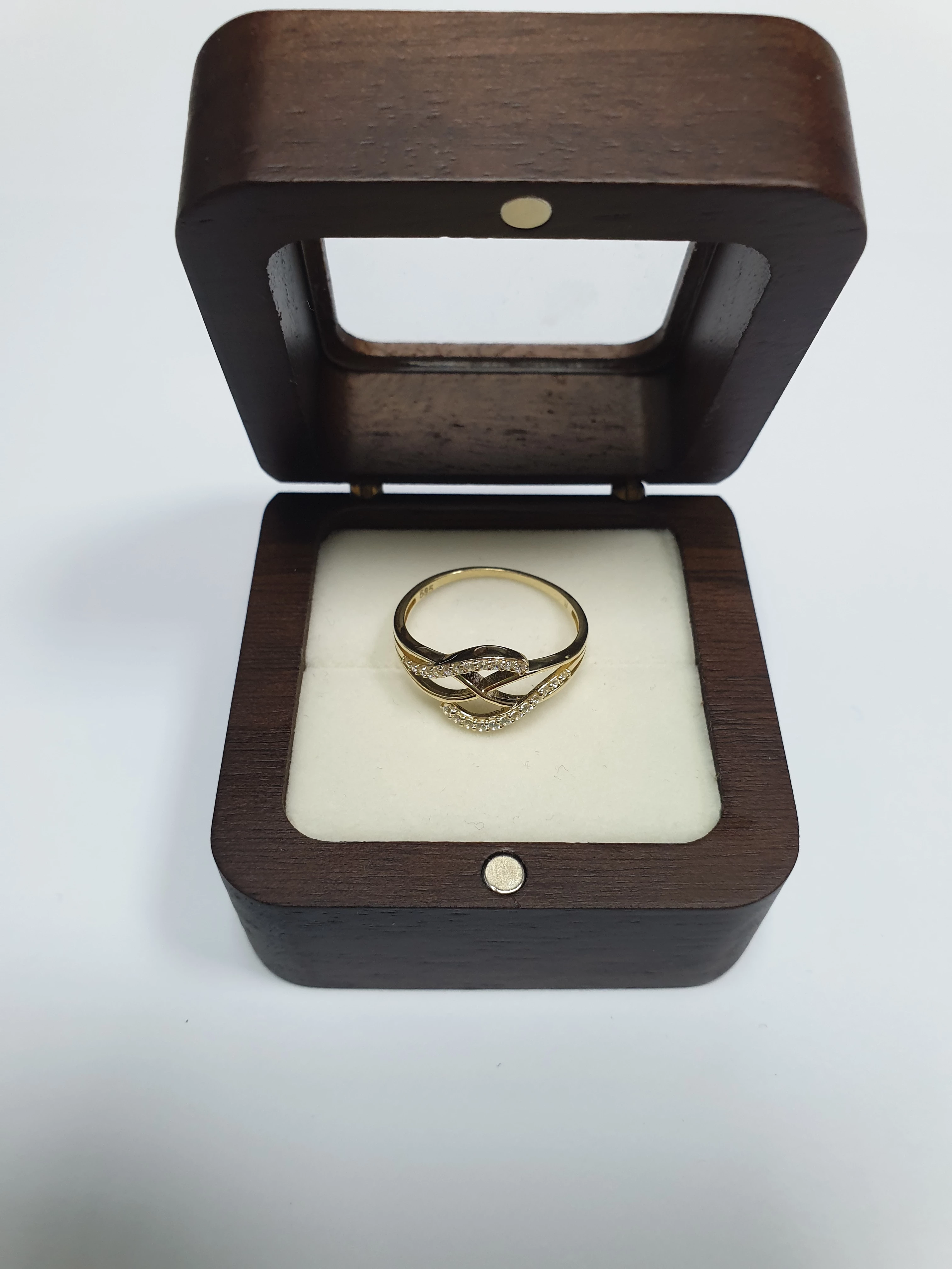 zloty-pierscionek-r18-585-169g-ean-gtin-8432074035398