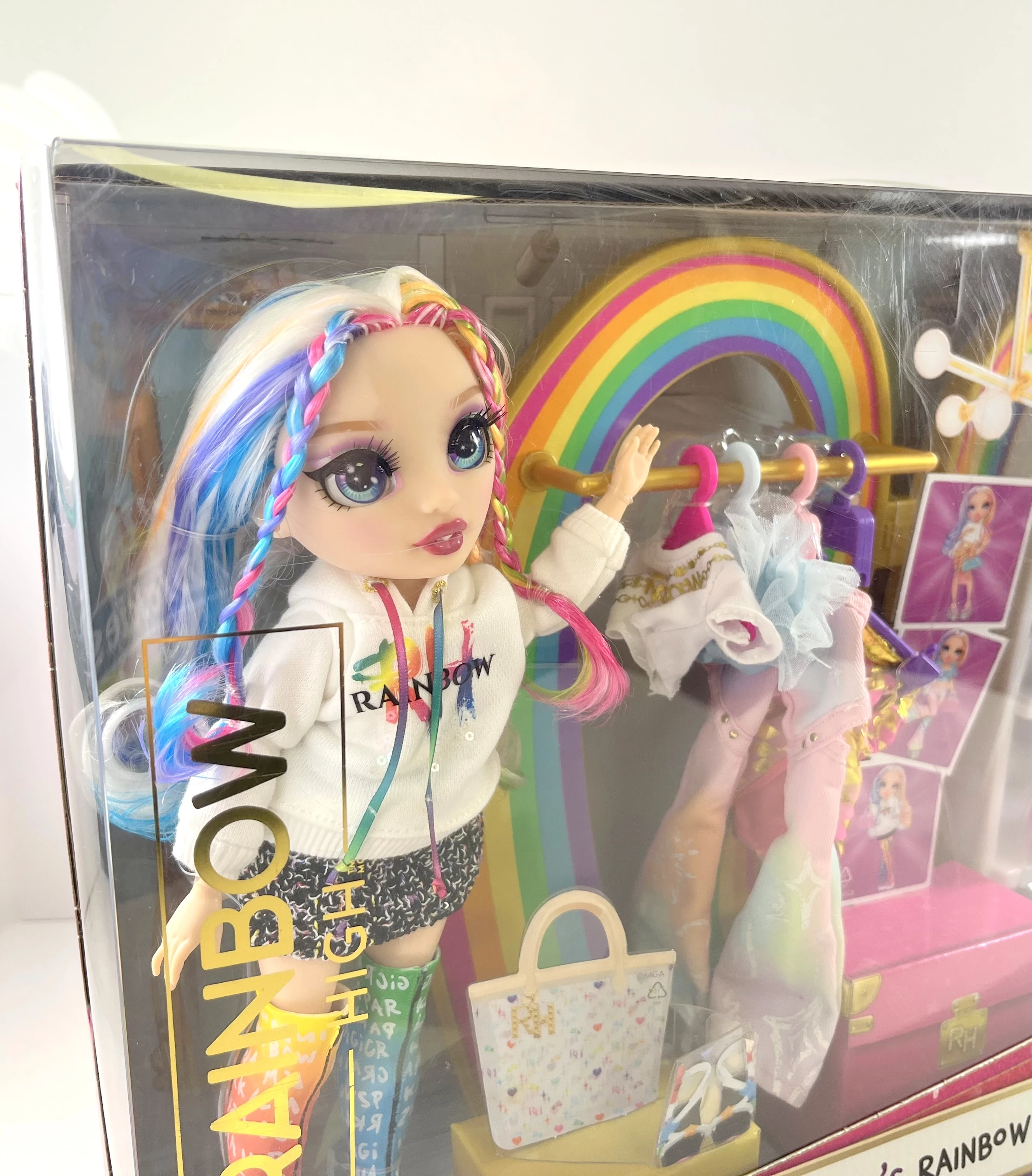 lalka-zestaw-amayas-rainbow-closet-pud-wiek-dziecka-3475-50