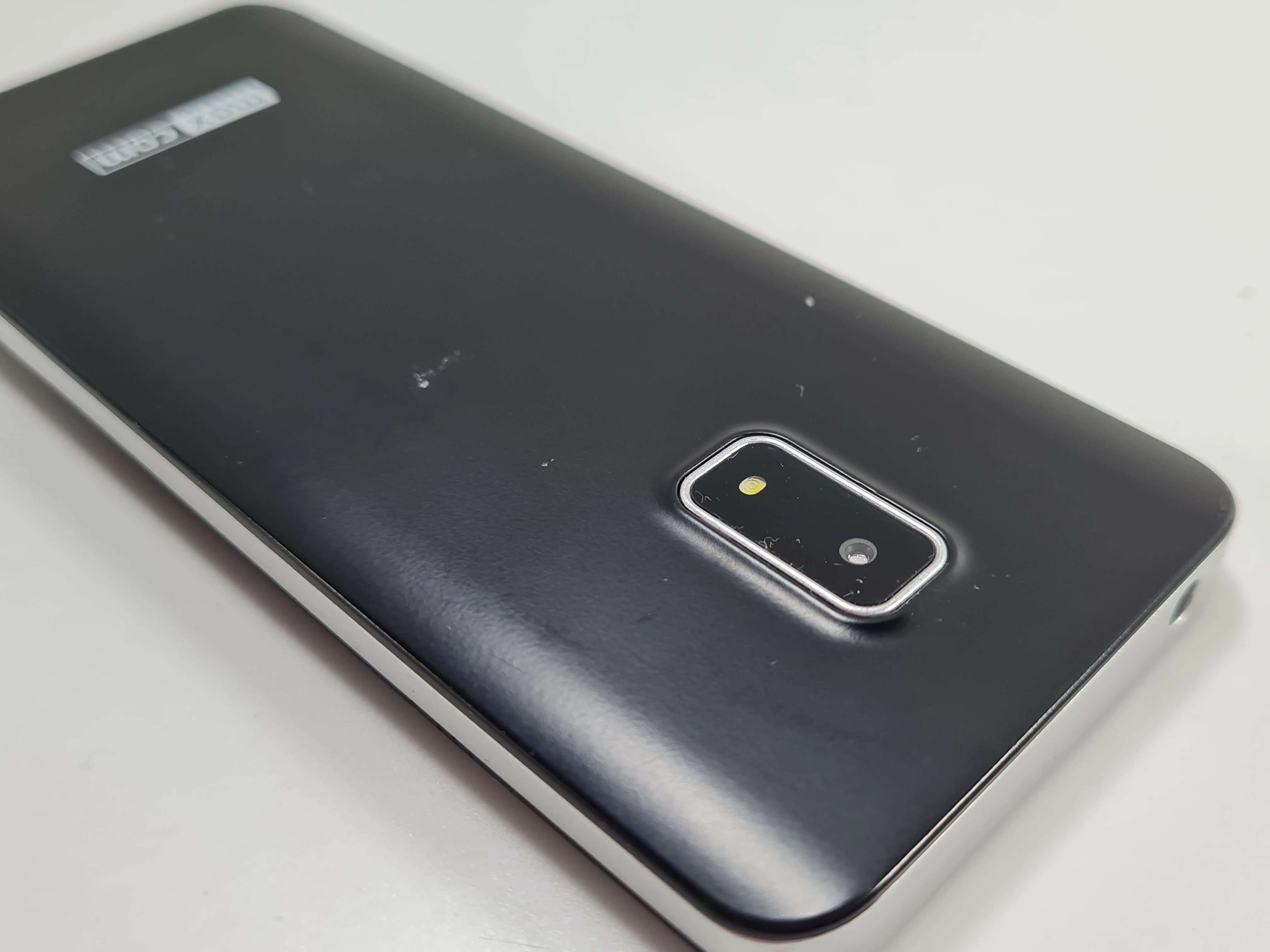 telefon-maxcom-mm236-bez-simlocka-wbudowana-pamiec-202869-214201