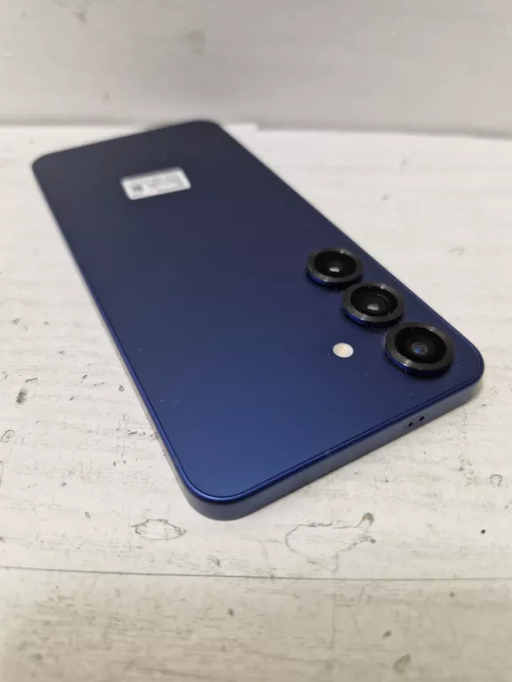 telefon-galaxy-s25-wbudowana-pamiec-202869-214189