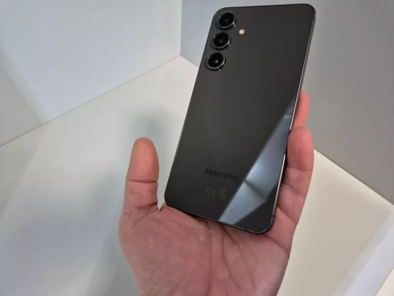 samsung-s24-fe-8128gb-opis-typ-202685-212929