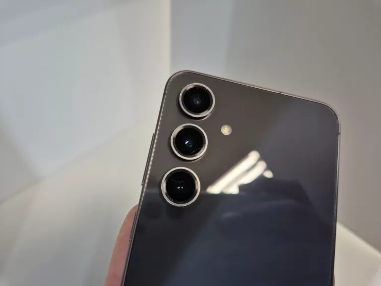 samsung-s24-fe-8128gb-opis-kod-producenta-sm-s721bzkdeue