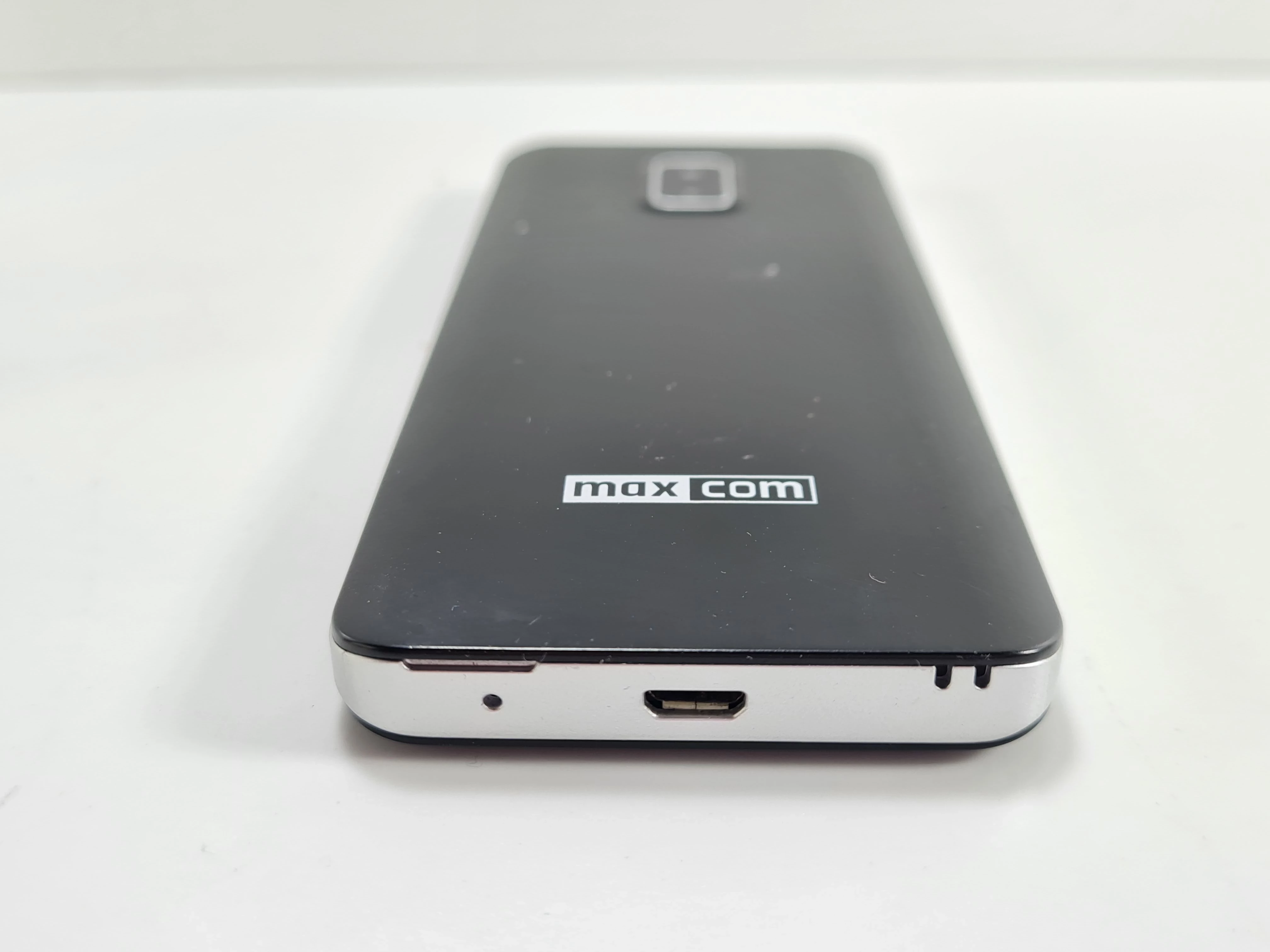 telefon-maxcom-mm236-bez-simlocka-pamiec-ram-202865-214113