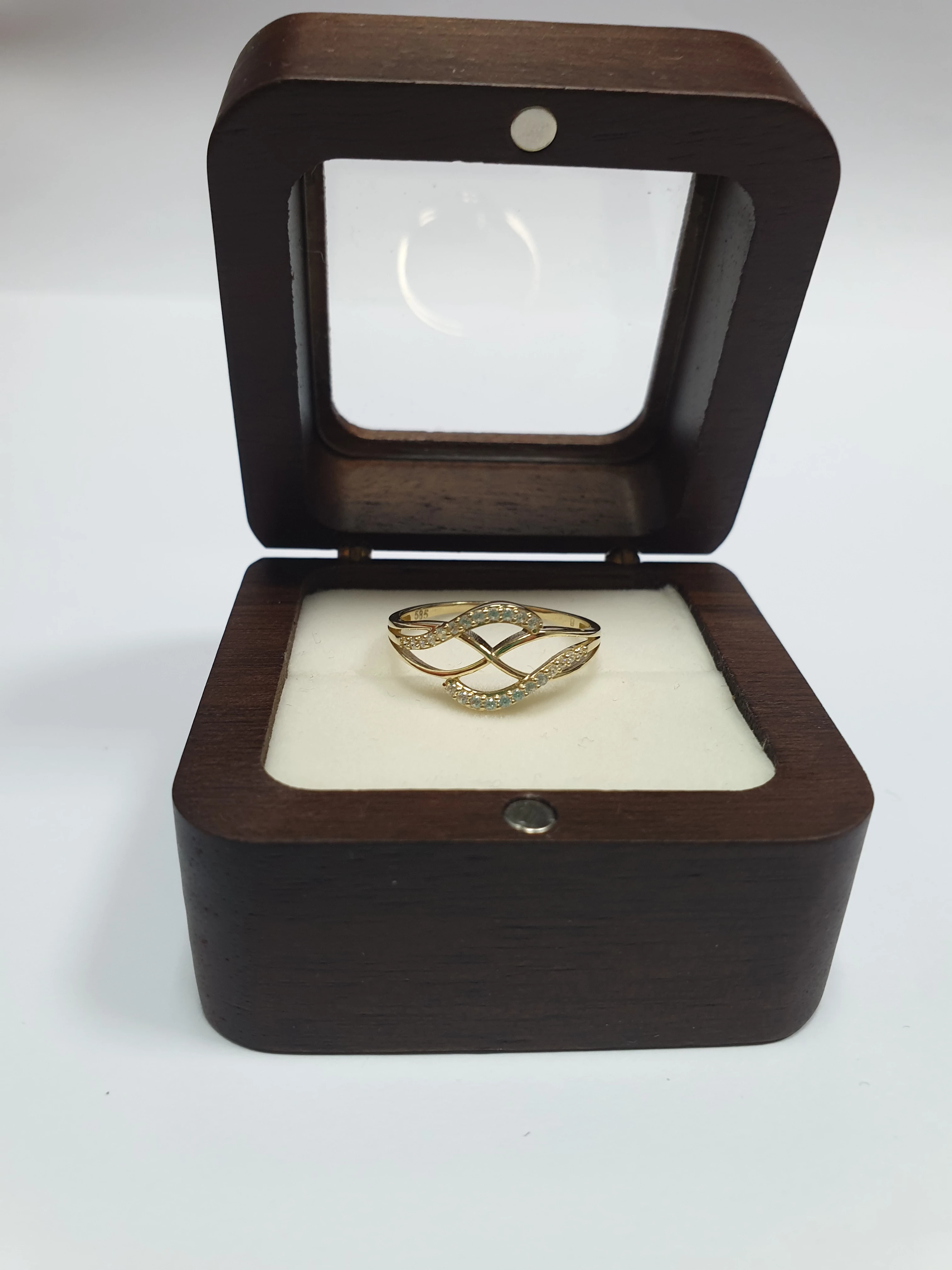 zloty-pierscionek-r18-585-169g-jaworzynska-46-legnica-sj