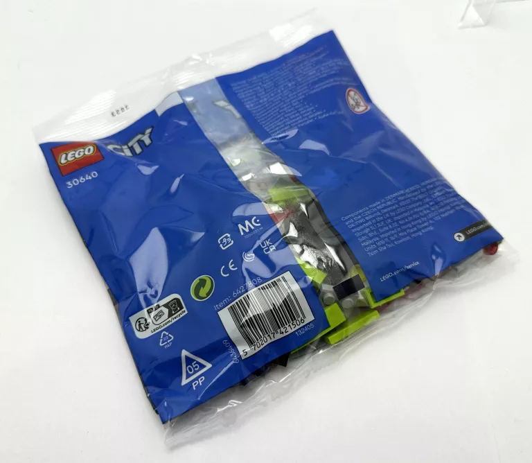 lego-city-30640-samochod-wyscigowy-formula-1-ean-gtin-5702017421506