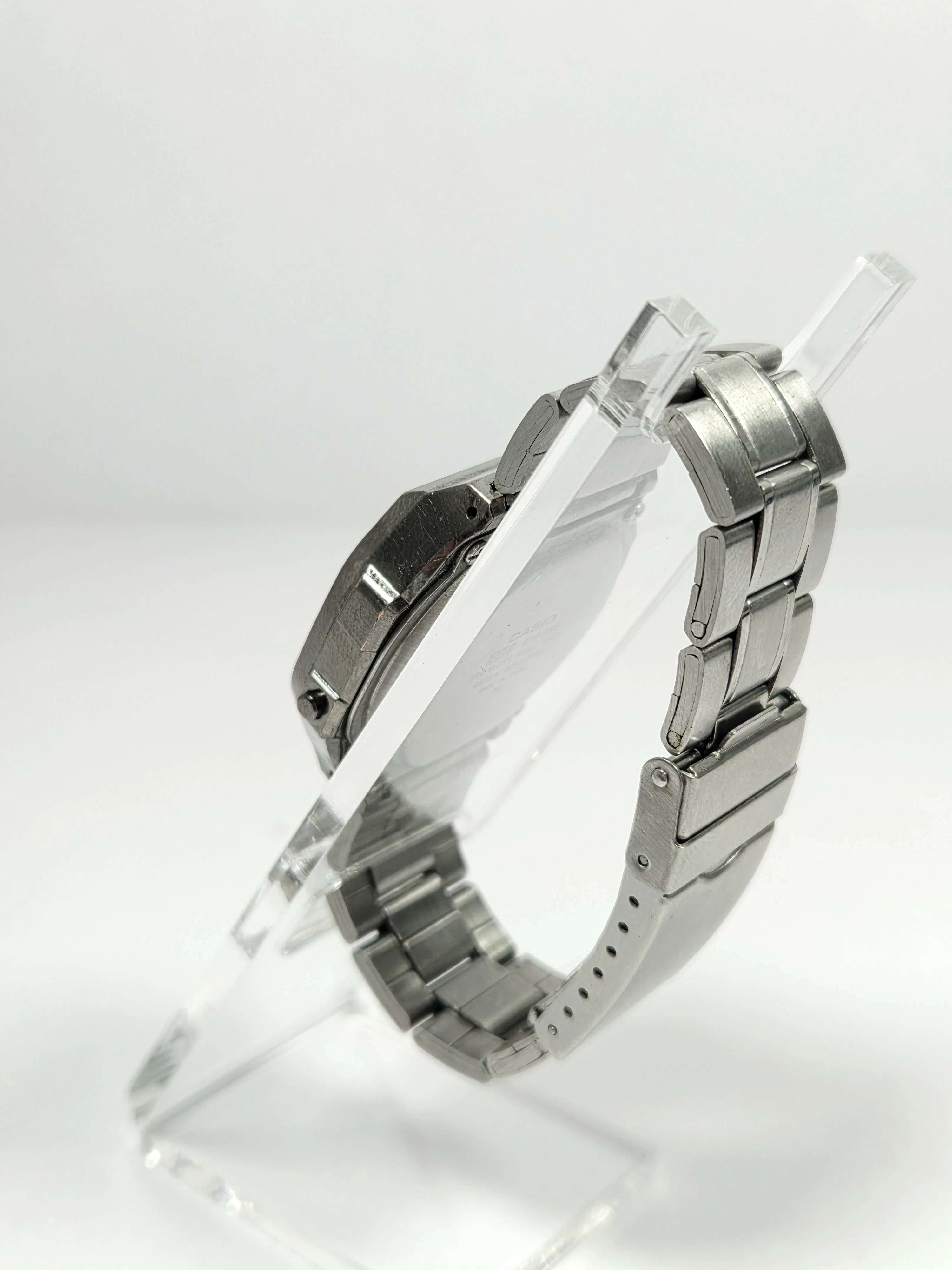 zegarek-casio-a168we-funkcje-220-1