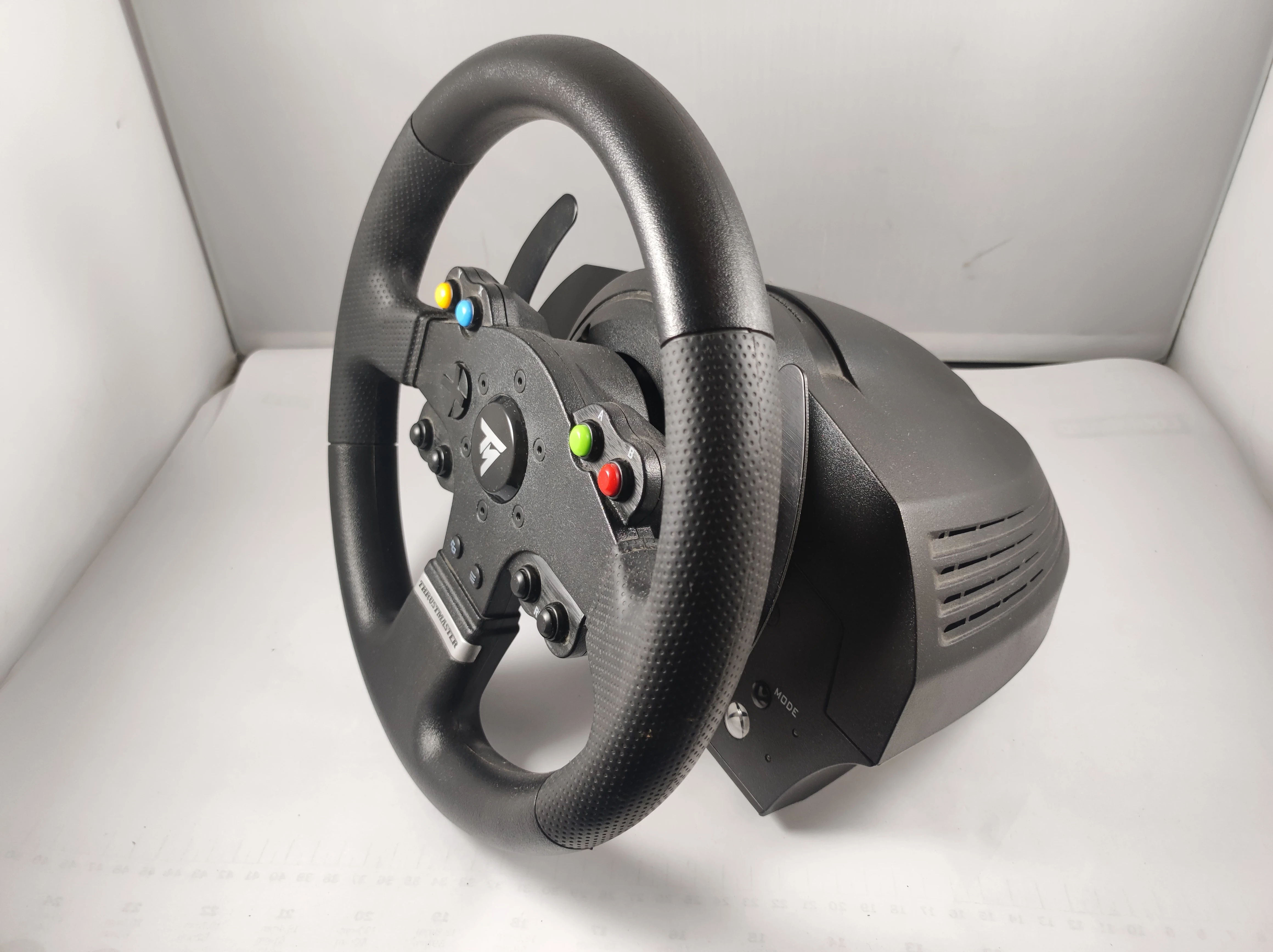 kierownica-do-xobox-thrustmaster-tmx-force-feedback-pedaly-model-tmx-ffb