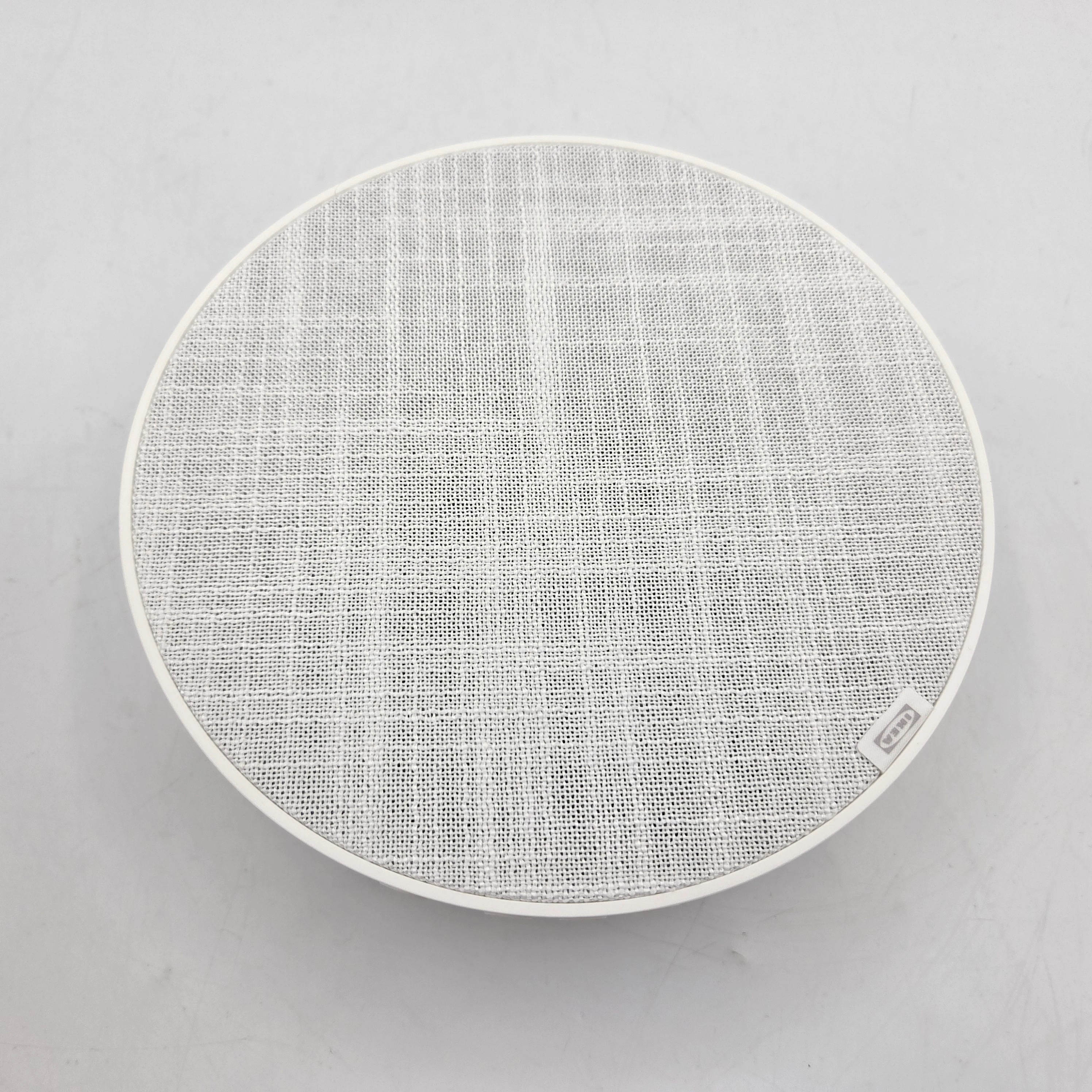 ikea-solskydd-przenosny-glosnik-bluetooth-bialy-19-cm-60605884-stan-11323-2