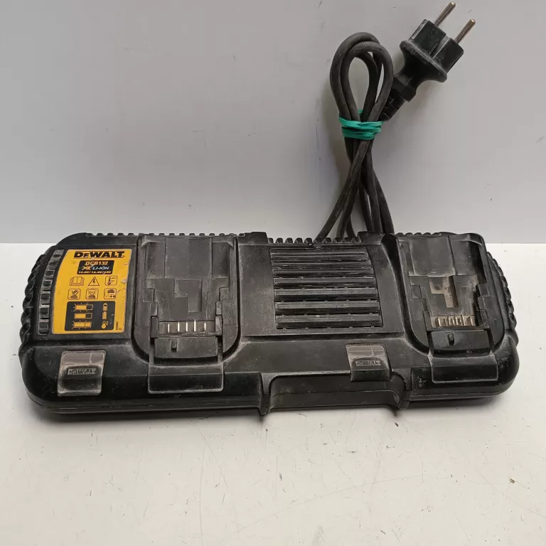 ladowarka-dwuportowa-dewalt-dcb132-ean-gtin-5035048640692