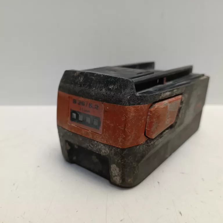 bateria-hilti-b-3652-li-ion-01-osiedle-teatralne-3u15-krakow
