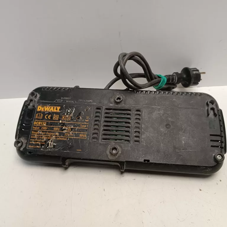 ladowarka-dwuportowa-dewalt-dcb132-kod-producenta-dcb132