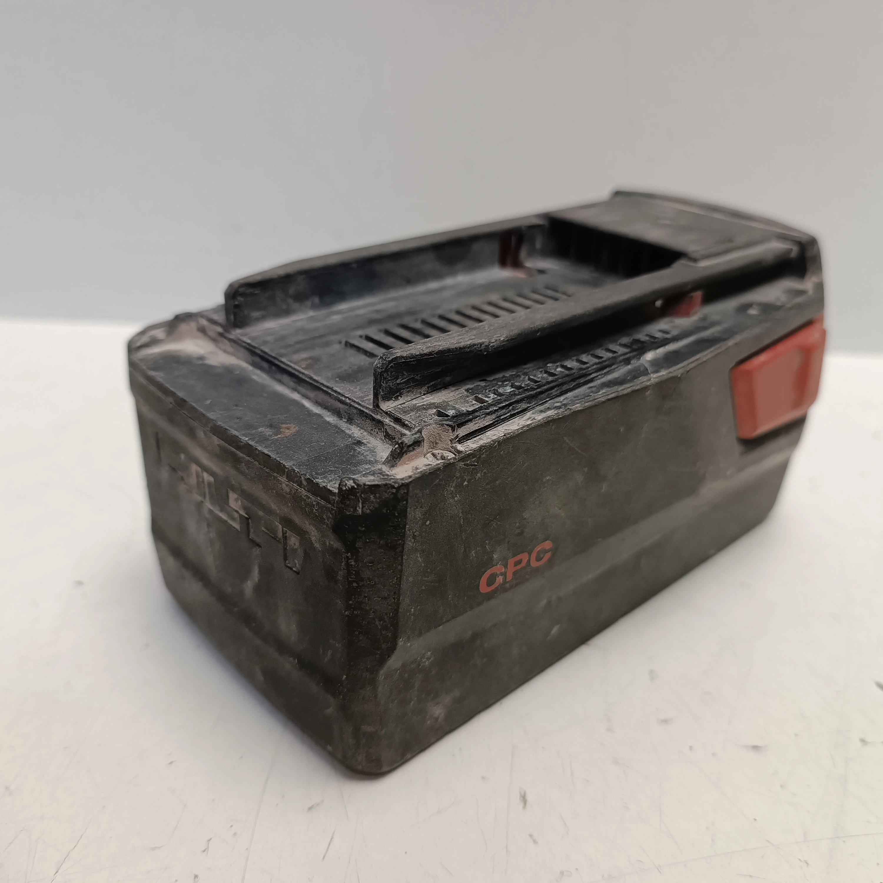 bateria-hilti-b-3652-li-ion-01-pojemnosc-akumulatora-520