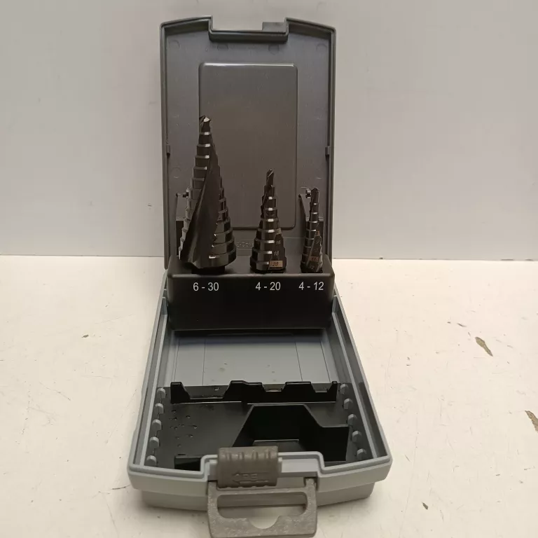 zestaw-wiertel-wielostopniowych-spiralnych-hss-m2-ean-gtin-5906775159095