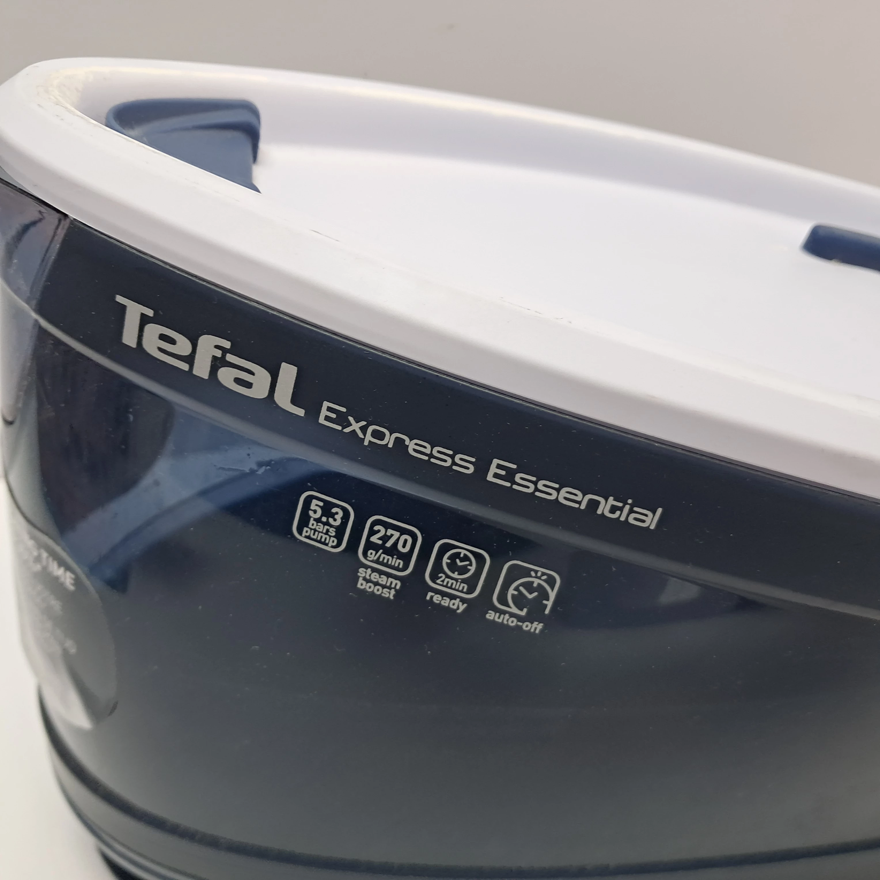 zelazko-tefal-express-essential-moc-220000