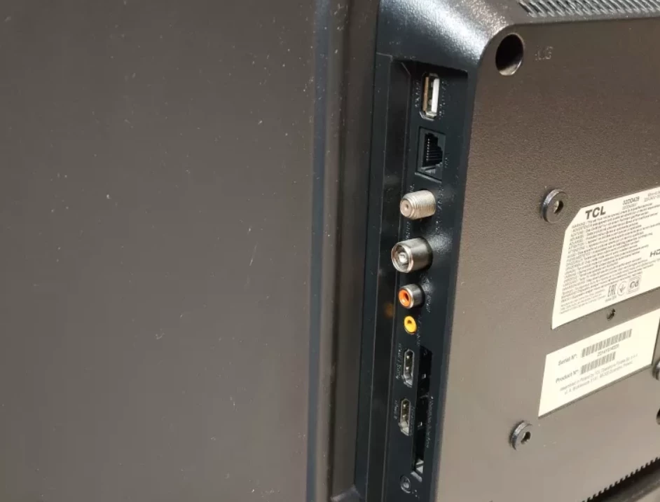 telewizor-tcl-led-32-hd-ready-32dd429-pilot-przekatna-ekranu-cale-3200