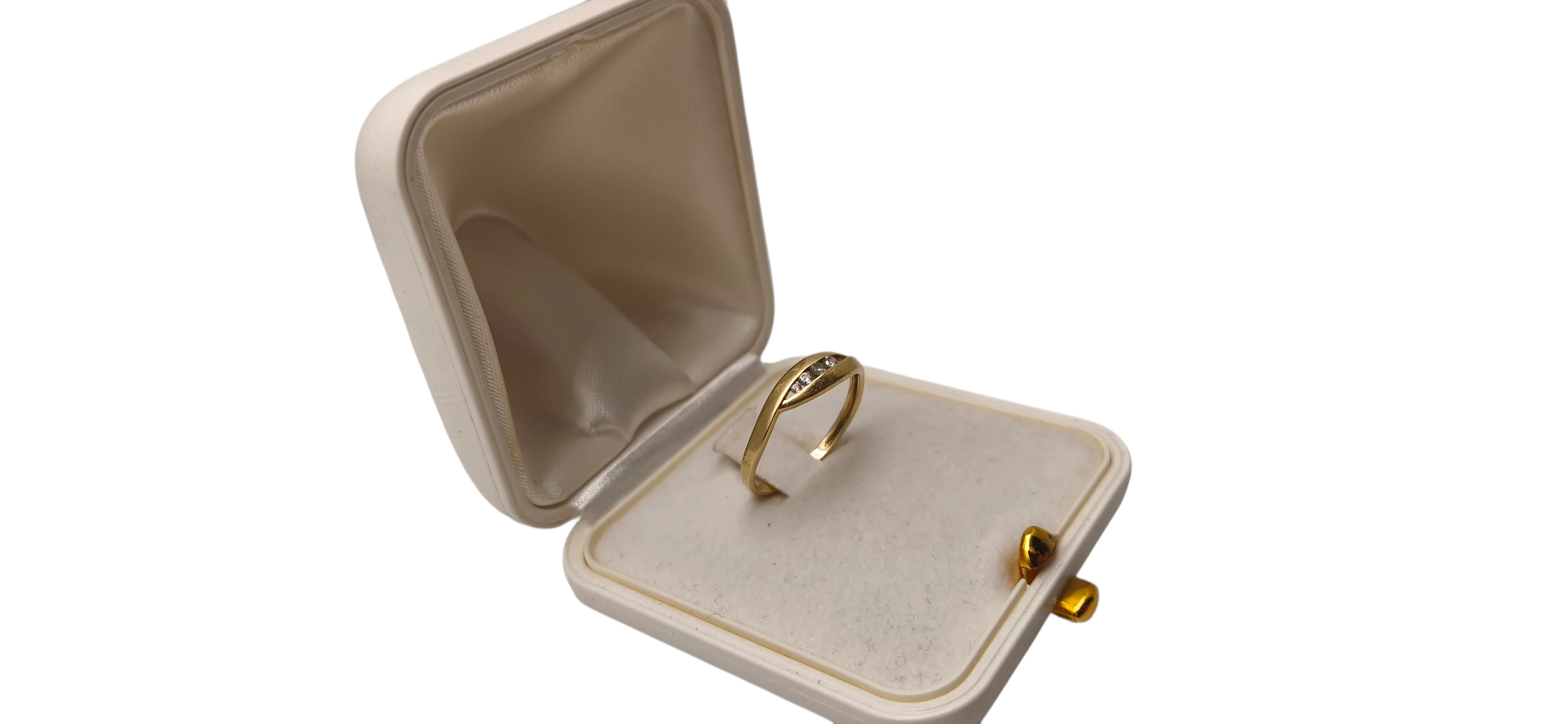 delikatny-zloty-pierscionek-z-cyrkoniami-stan-11323-2