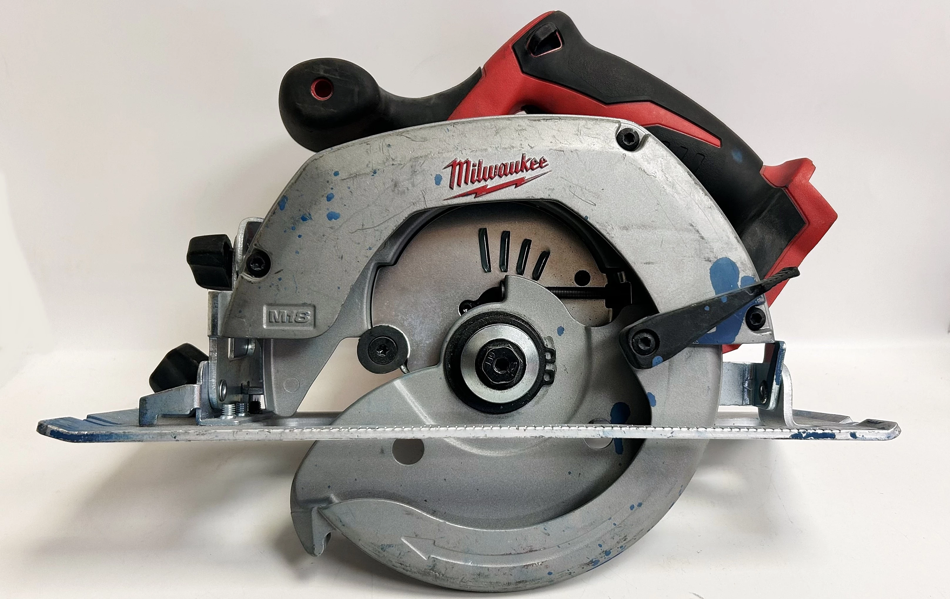 pilarka-milwaukee-165mm-hallera-10-piastow