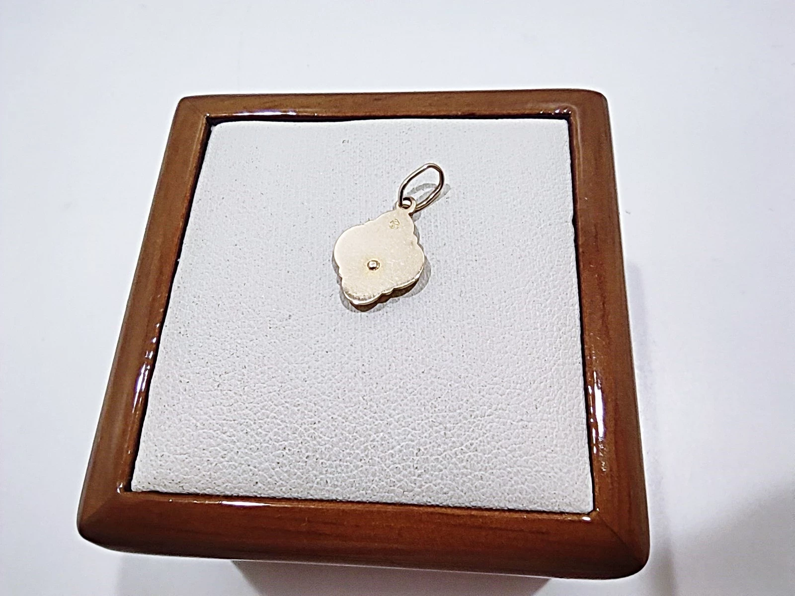 wyrob-jubilerski-uzywany-zawieszka-585-stan-11323-2