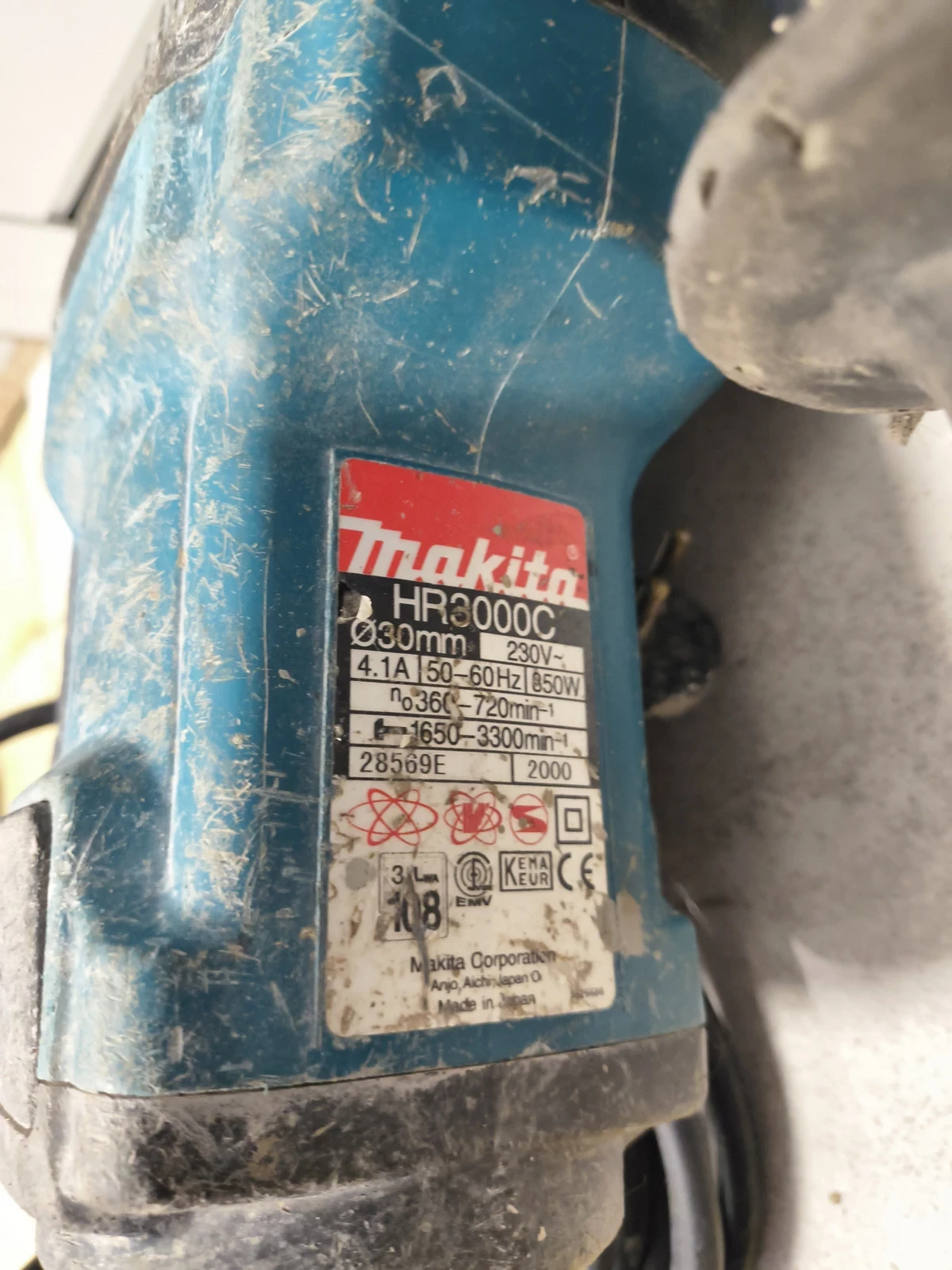 mlot-udarowy-makita-hr3000c-zasilanie-209202-238306