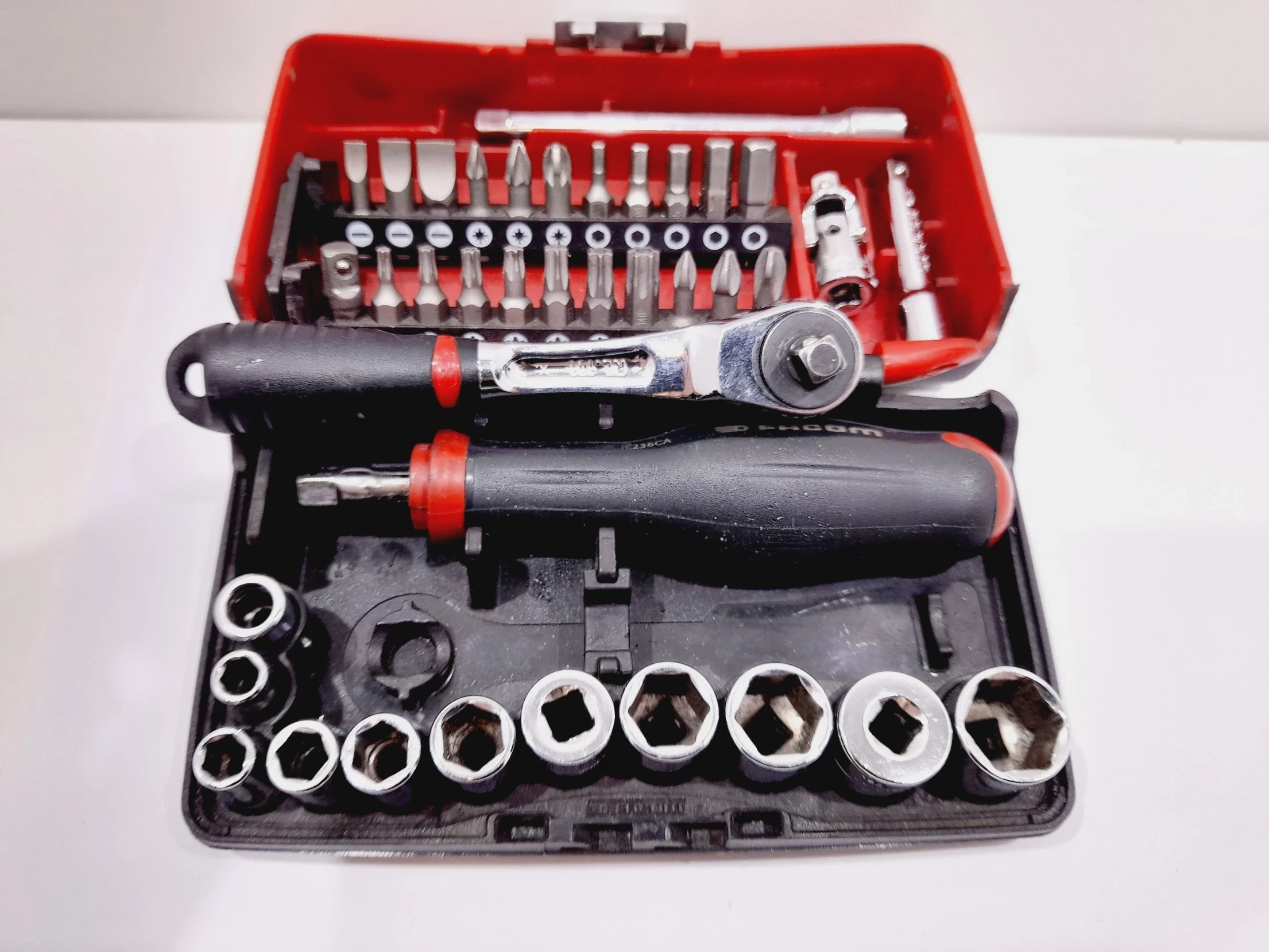 zestaw-nasadek-14-bitow-z-grzechotka-facom-kod-producenta-rlnano1