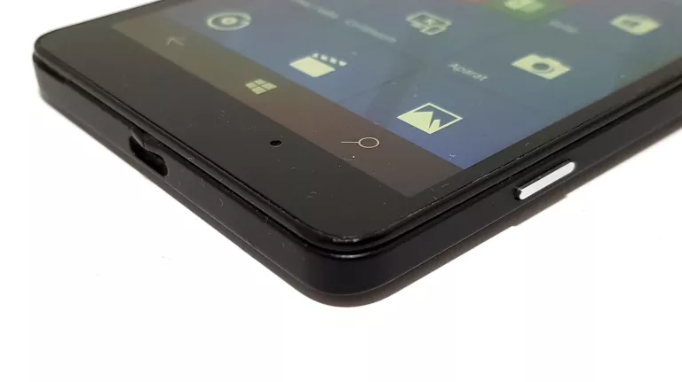 telefon-nokia-lumia-950-dual-sim-rm-1118-stan-bdb-przekatna-ekranu-52