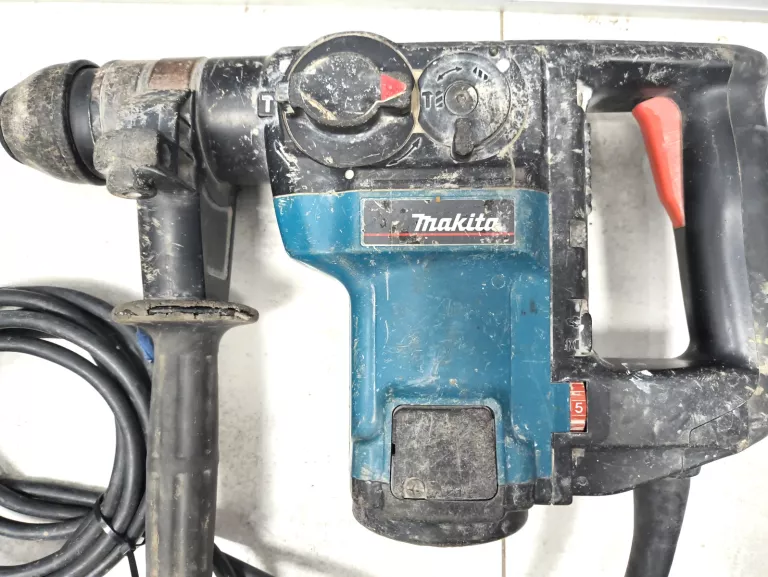 mlot-udarowy-makita-hr3000c-ean-gtin-088381030694