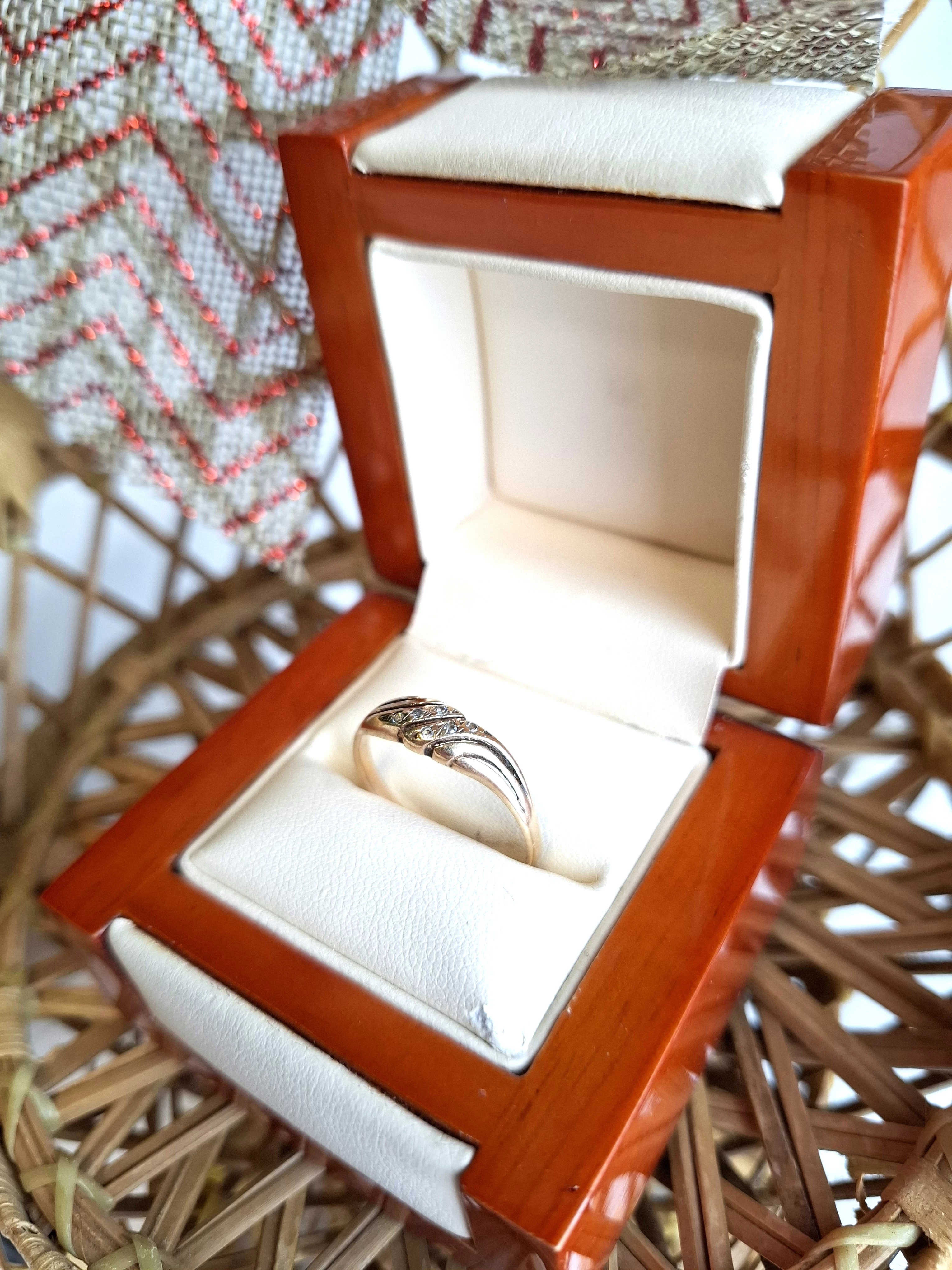 wyrob-jubilerski-uzywany-pierscionek-232g-585-rodzaj-2205-2