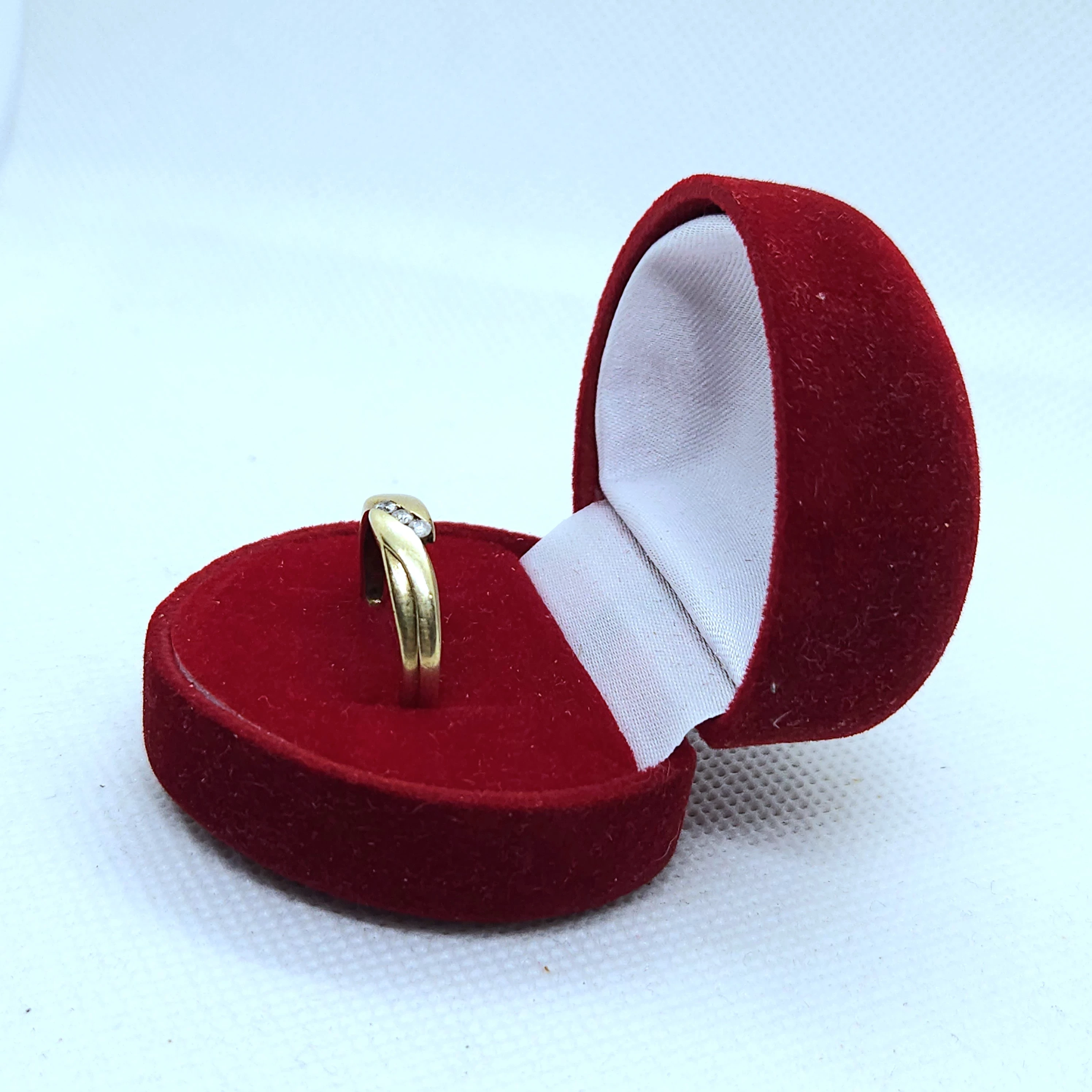 delikatny-zloty-pierscionek-p333-154-g-r22-rodzaj-2205-2