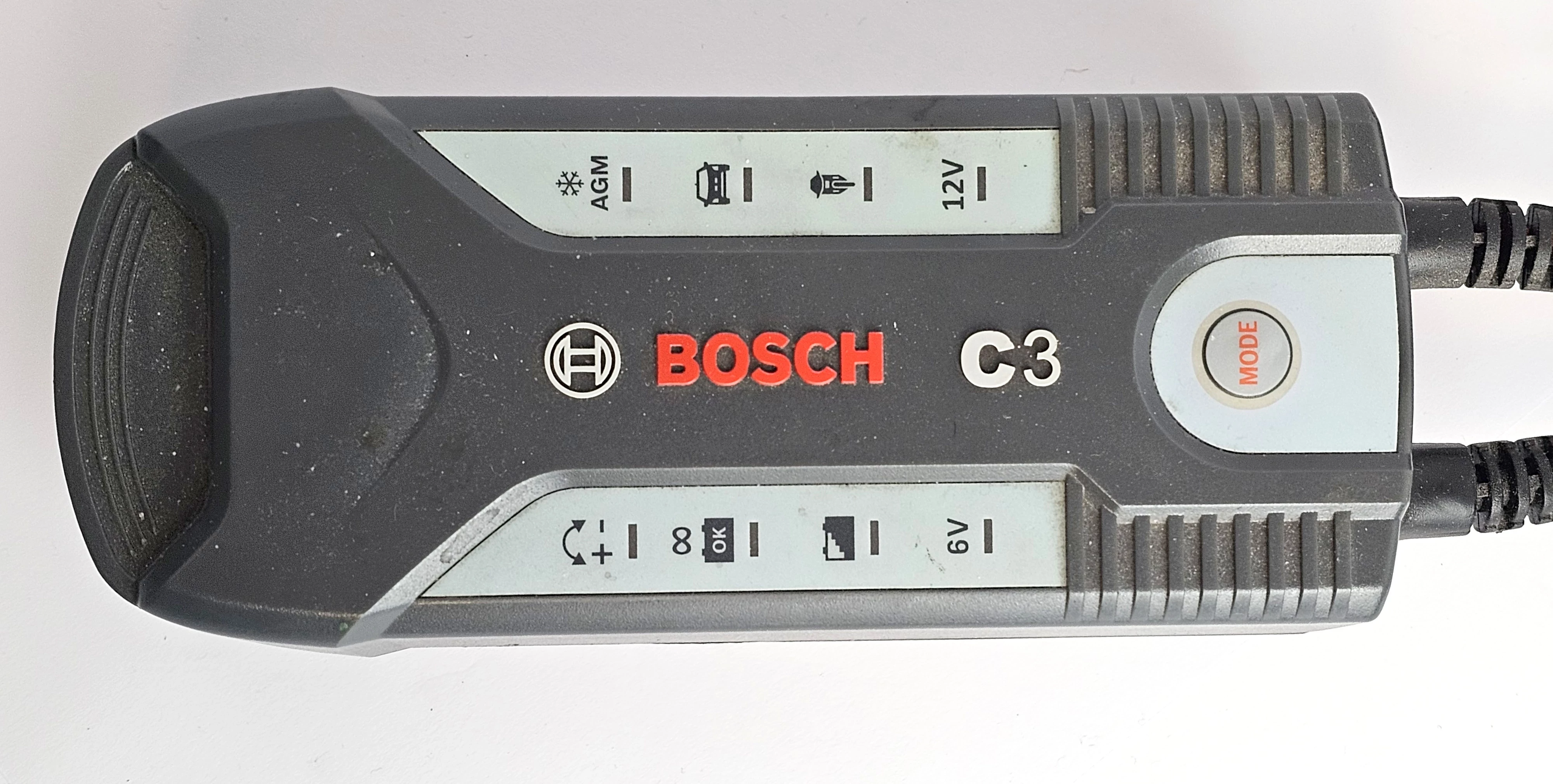 prostownik-bosch-c3-pudelko-natezenie-maksymalne-380