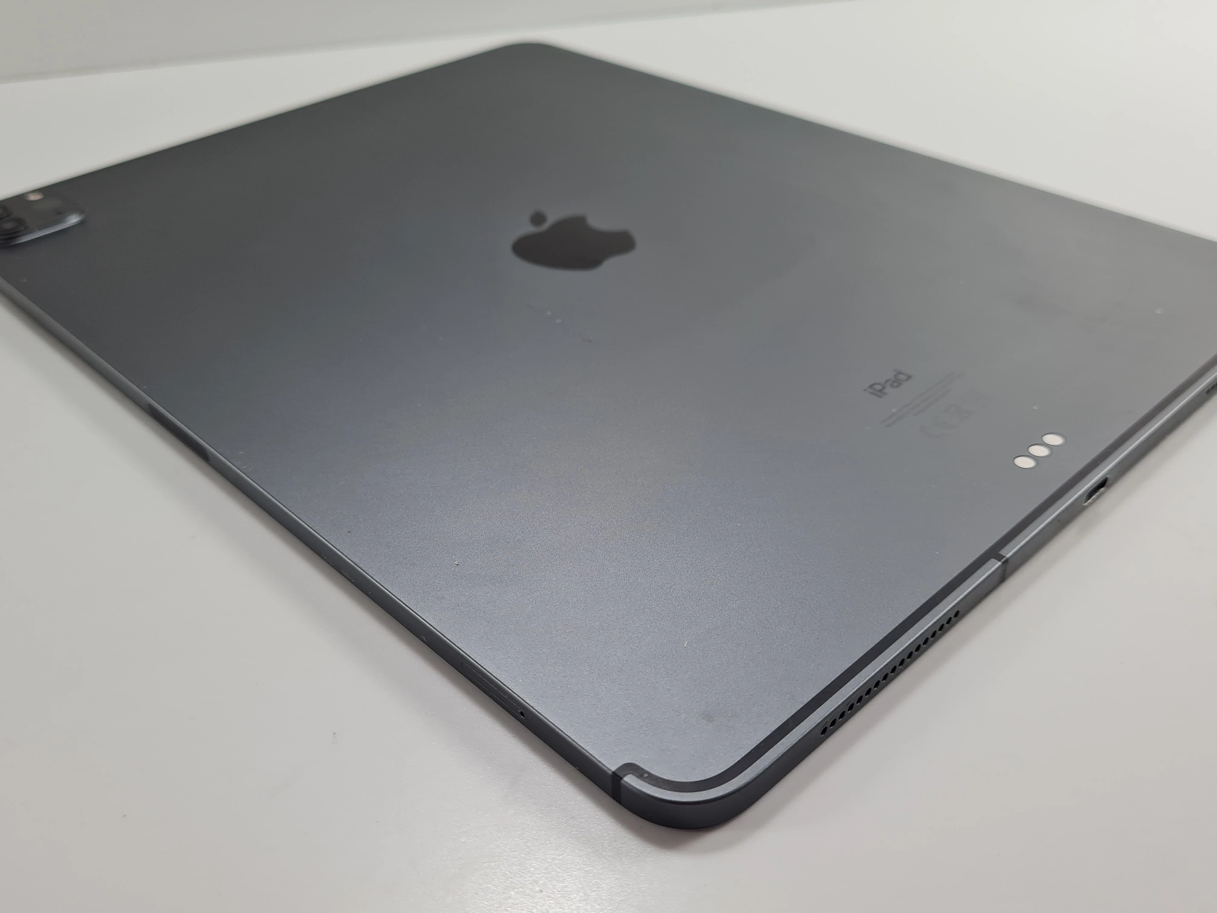 tablet-ipad-apple-pro-129-4gen-256gb-opis-wbudowana-pamiec-202869-214185