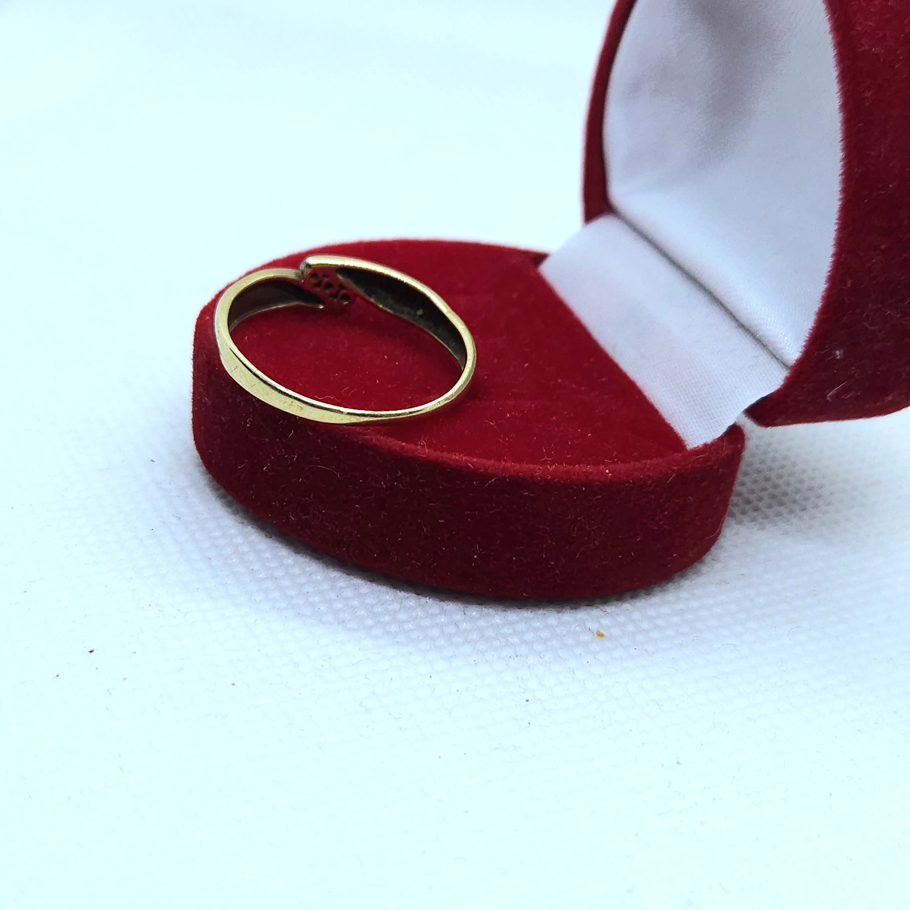 delikatny-zloty-pierscionek-p333-154-g-r22-material-15835-2