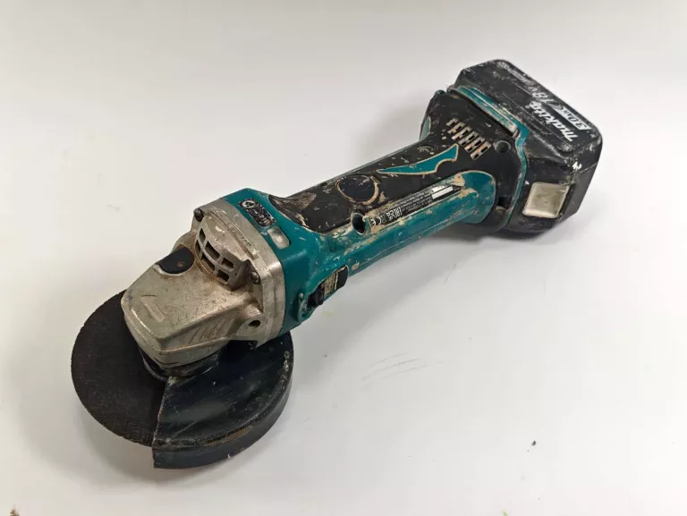 szlifierka-katowa-makita-dga452-akumulator-3ah-walizka-ean-gtin-088381660112