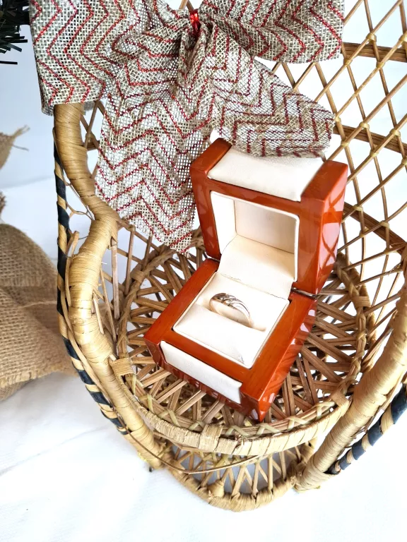 wyrob-jubilerski-uzywany-pierscionek-232g-585-stan-11323-2