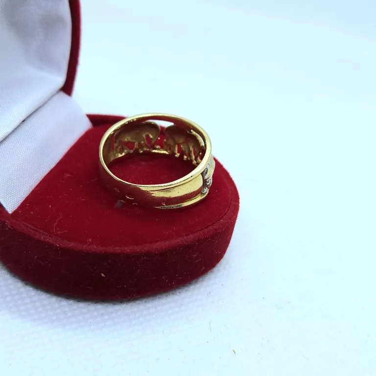 nietuzinkowy-zloty-pierscionek-r20-p585-457-g-material-15835-2