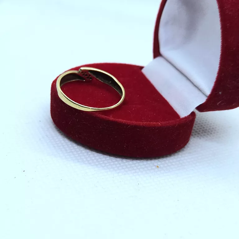 delikatny-zloty-pierscionek-p333-154-g-r22-material-15835-2