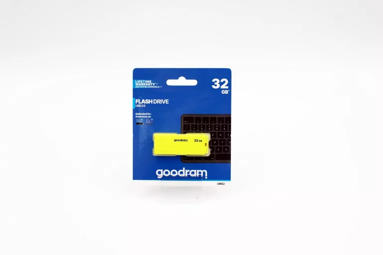 pendrive-goodram-ume2-0320y0r11-32-gb-usb-20-zolty-sciegiennego-64-poznan