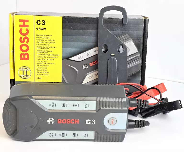 prostownik-bosch-c3-pudelko-aleja-jana-pawla-ii-9b-reda