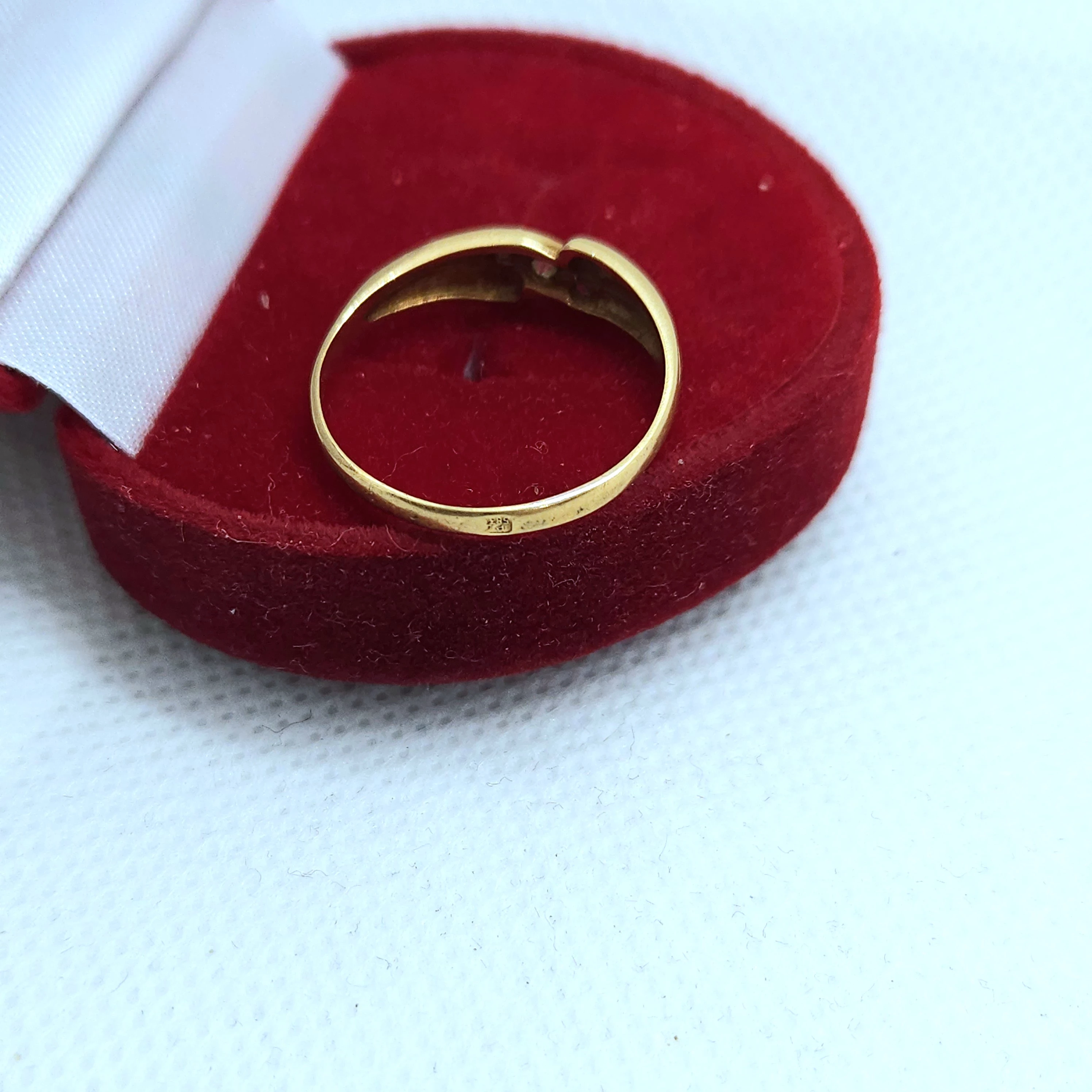 uroczy-zloty-pierscionek-p585-158-g-r15-ean-gtin-5904237280585