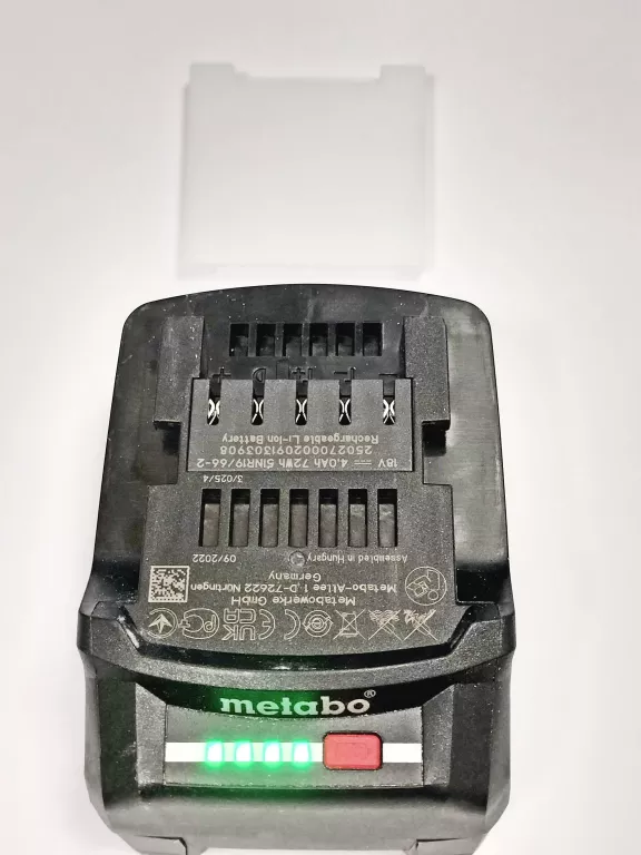 akumulator-metabo-li-power-18-v-40-ah-625027000-stan-11323-2