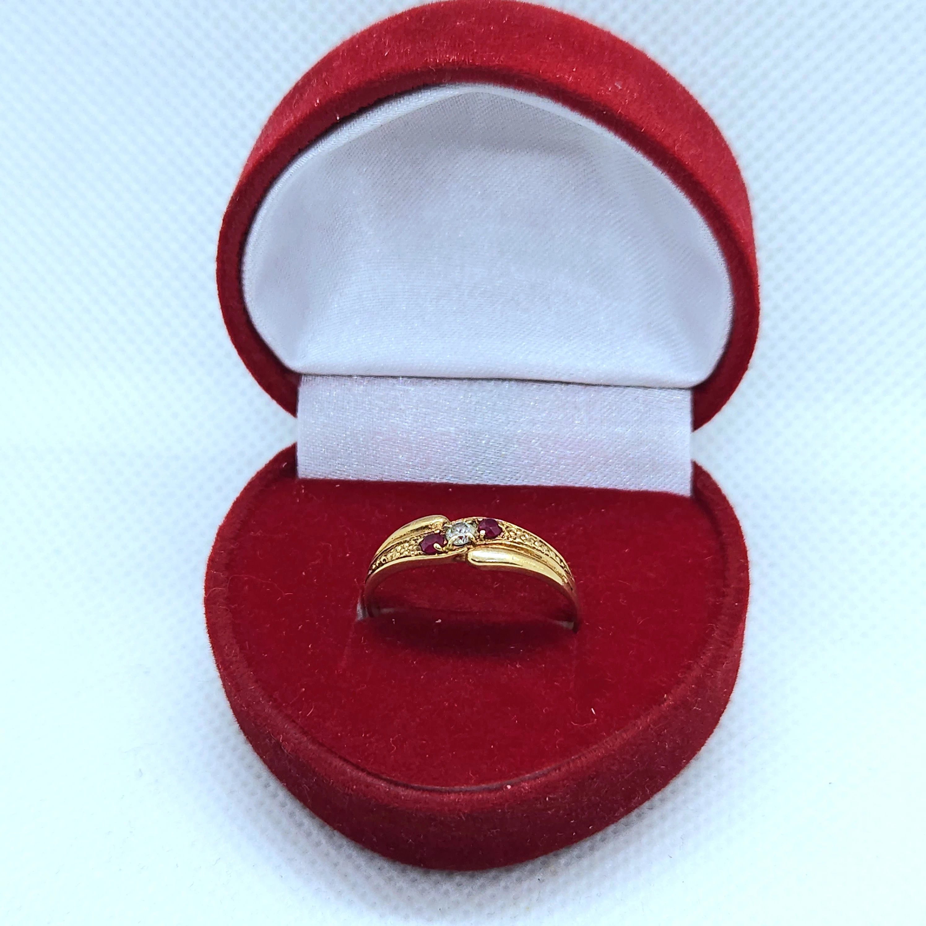 uroczy-zloty-pierscionek-p585-158-g-r15-staromiejska-6-jawor