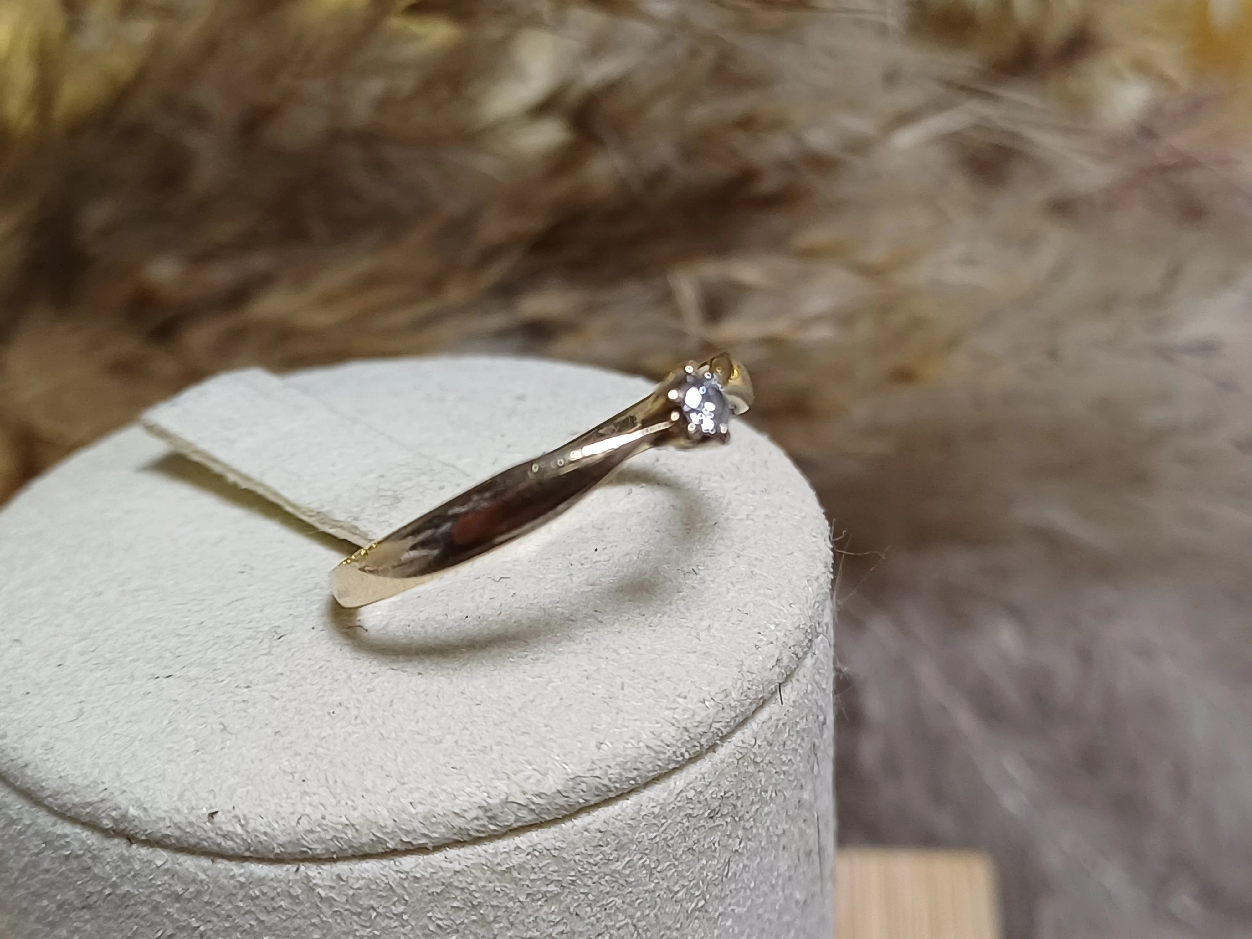 zloty-pierscionek-z-brylantem-proba-585-172g-r-14-kamien-17088-8